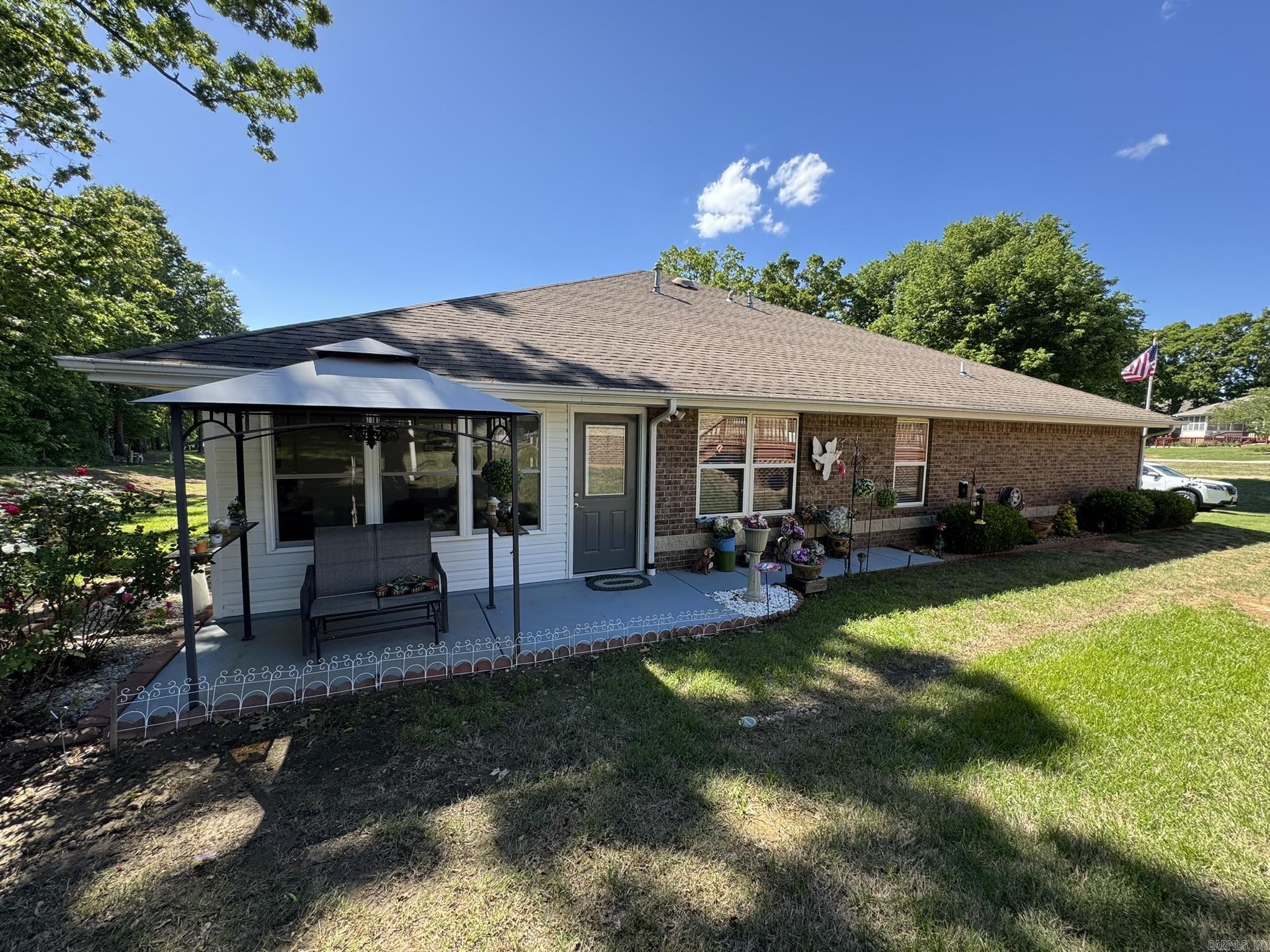 MEADOWS - Residential