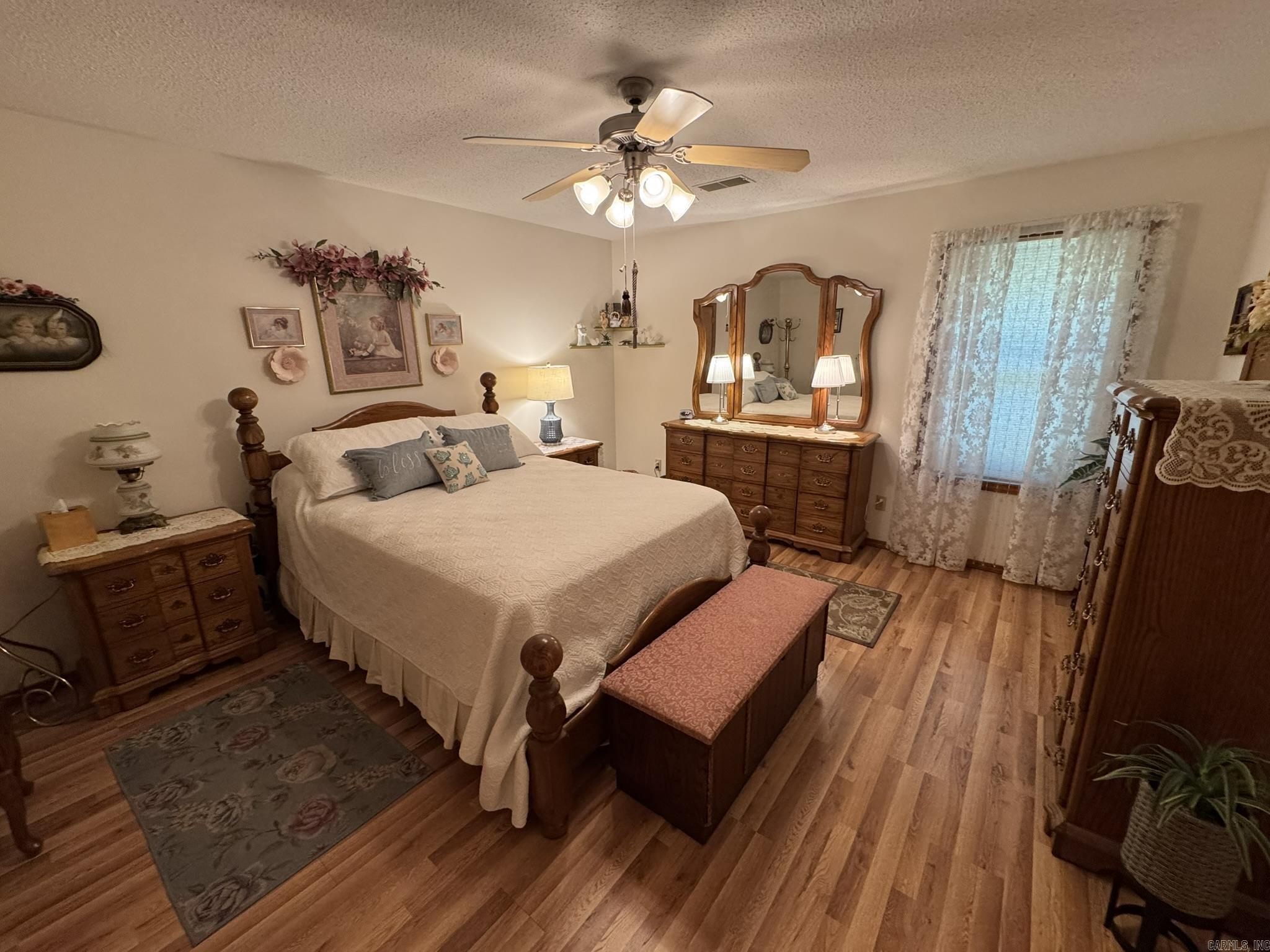 MEADOWS - Residential