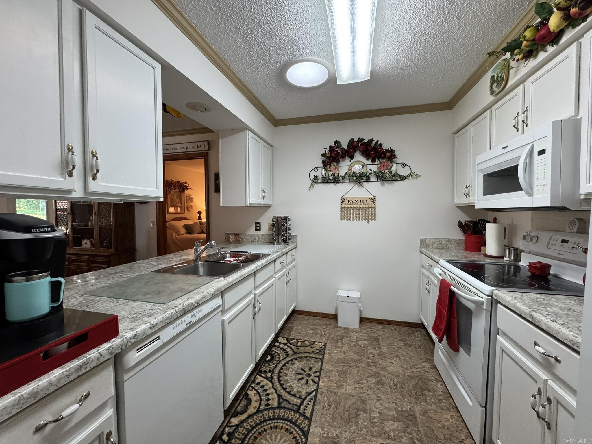 MEADOWS - Residential