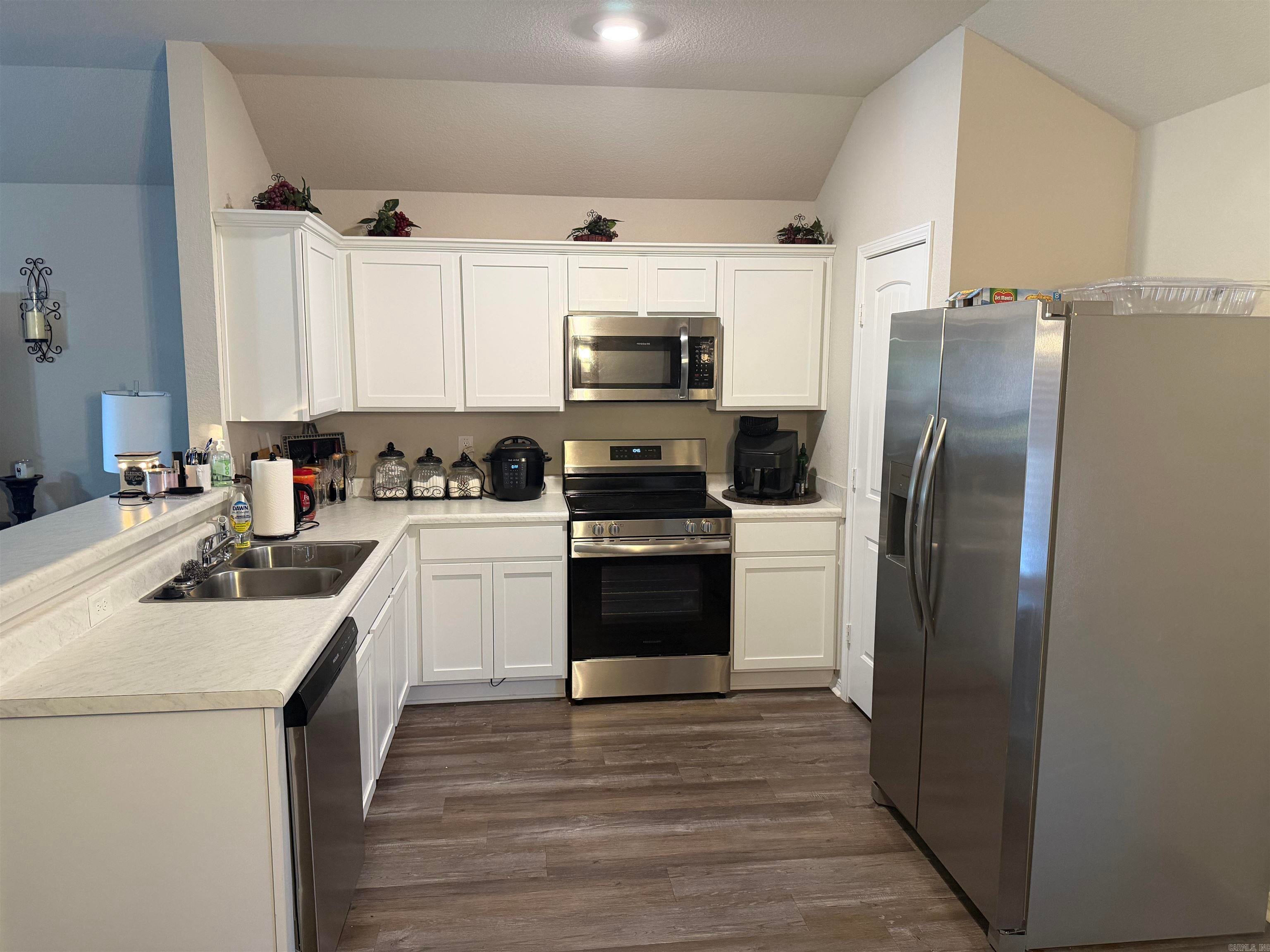 STAGECOACH MEADOWS - Residential