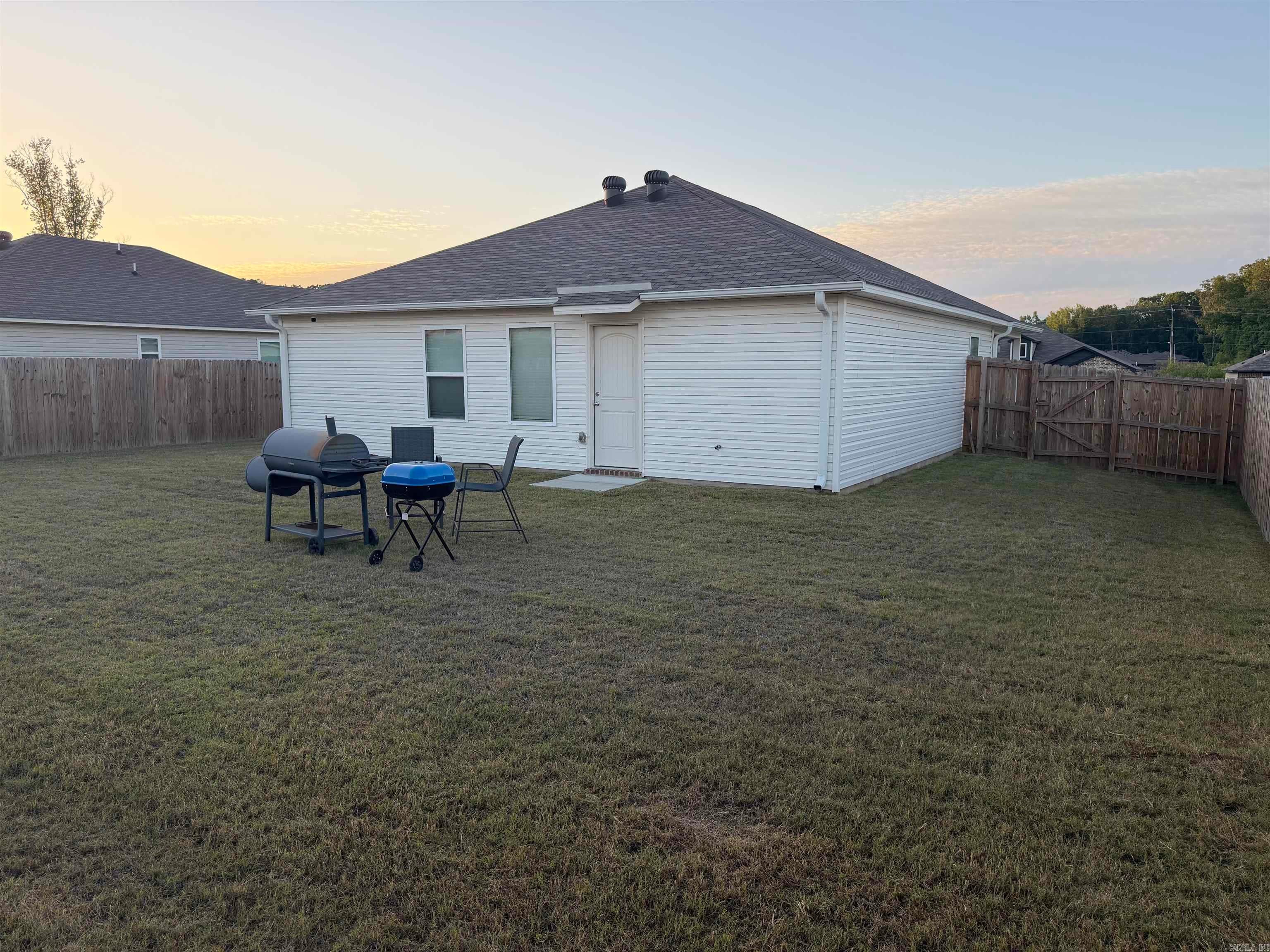 STAGECOACH MEADOWS - Residential