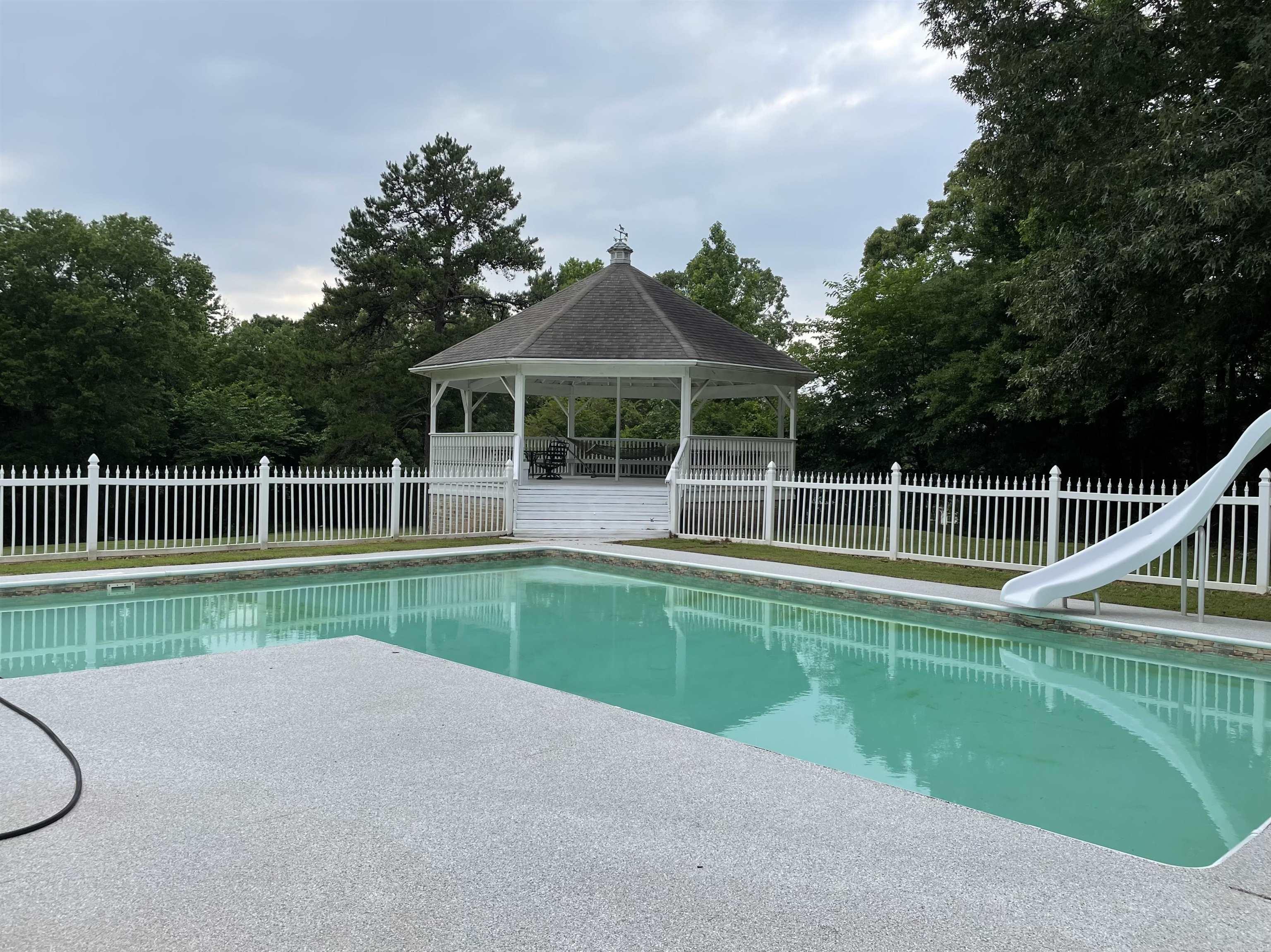 SUMMERHILL PLACE - Residential