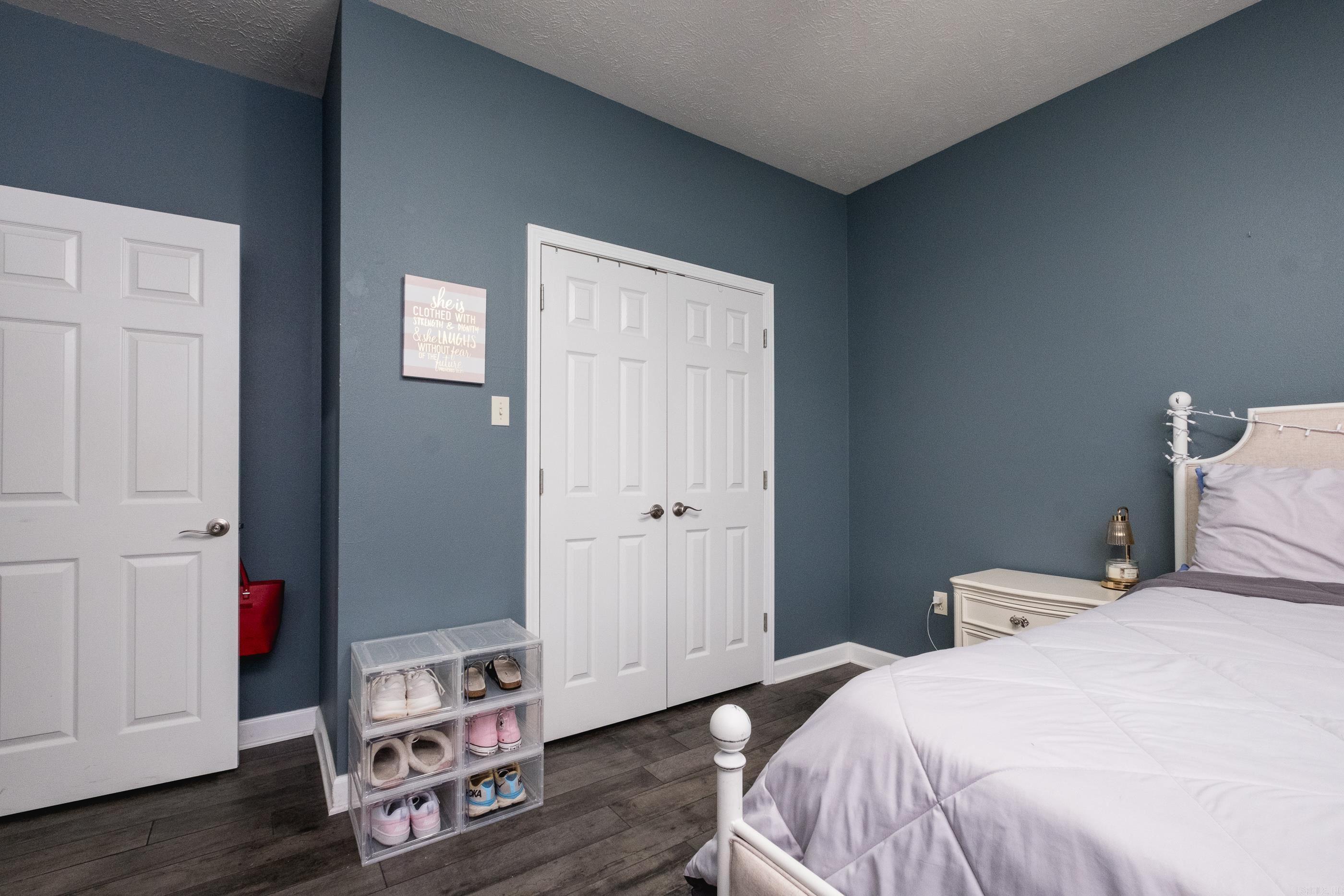 MCKENZIE MEADOW - Residential