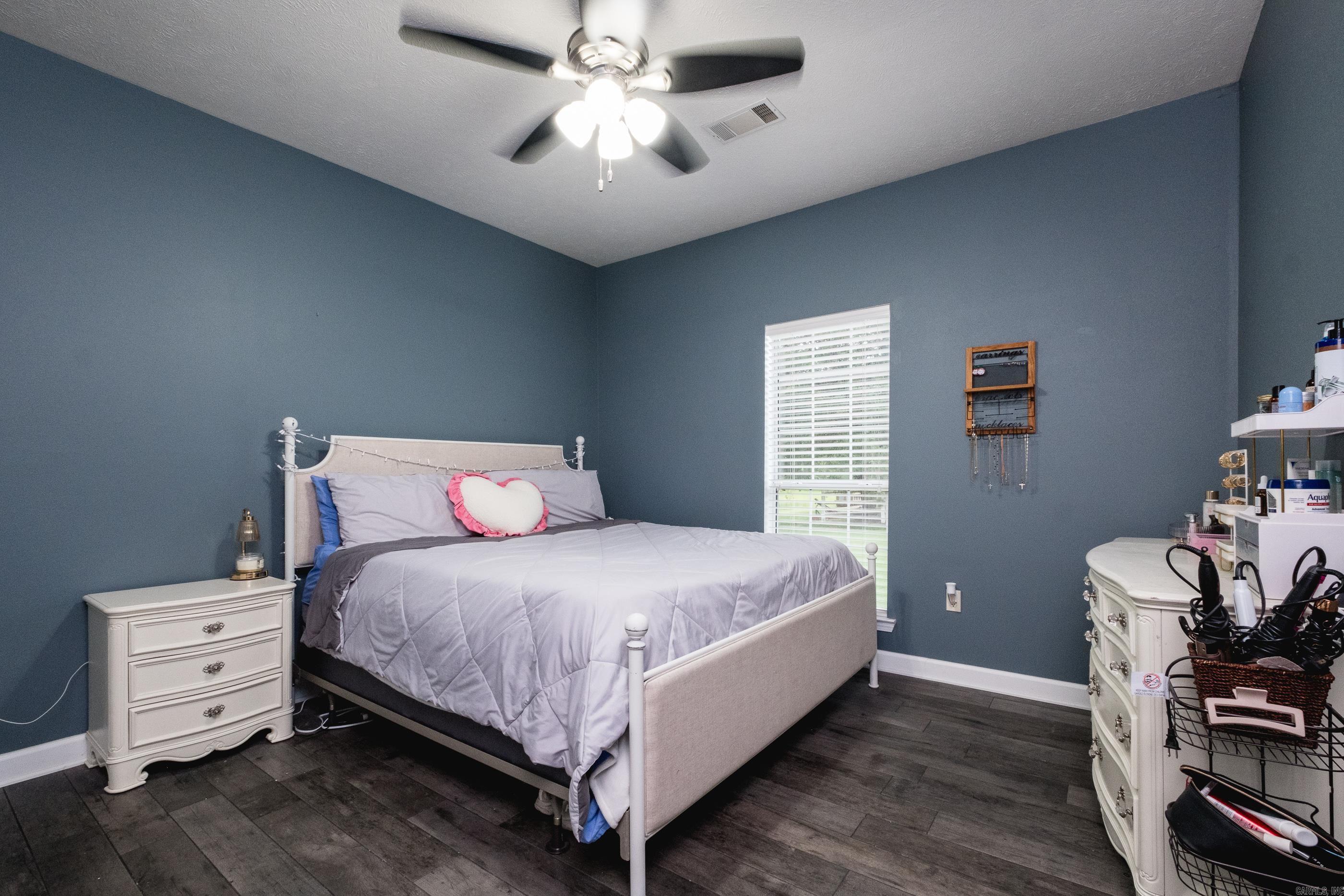 MCKENZIE MEADOW - Residential