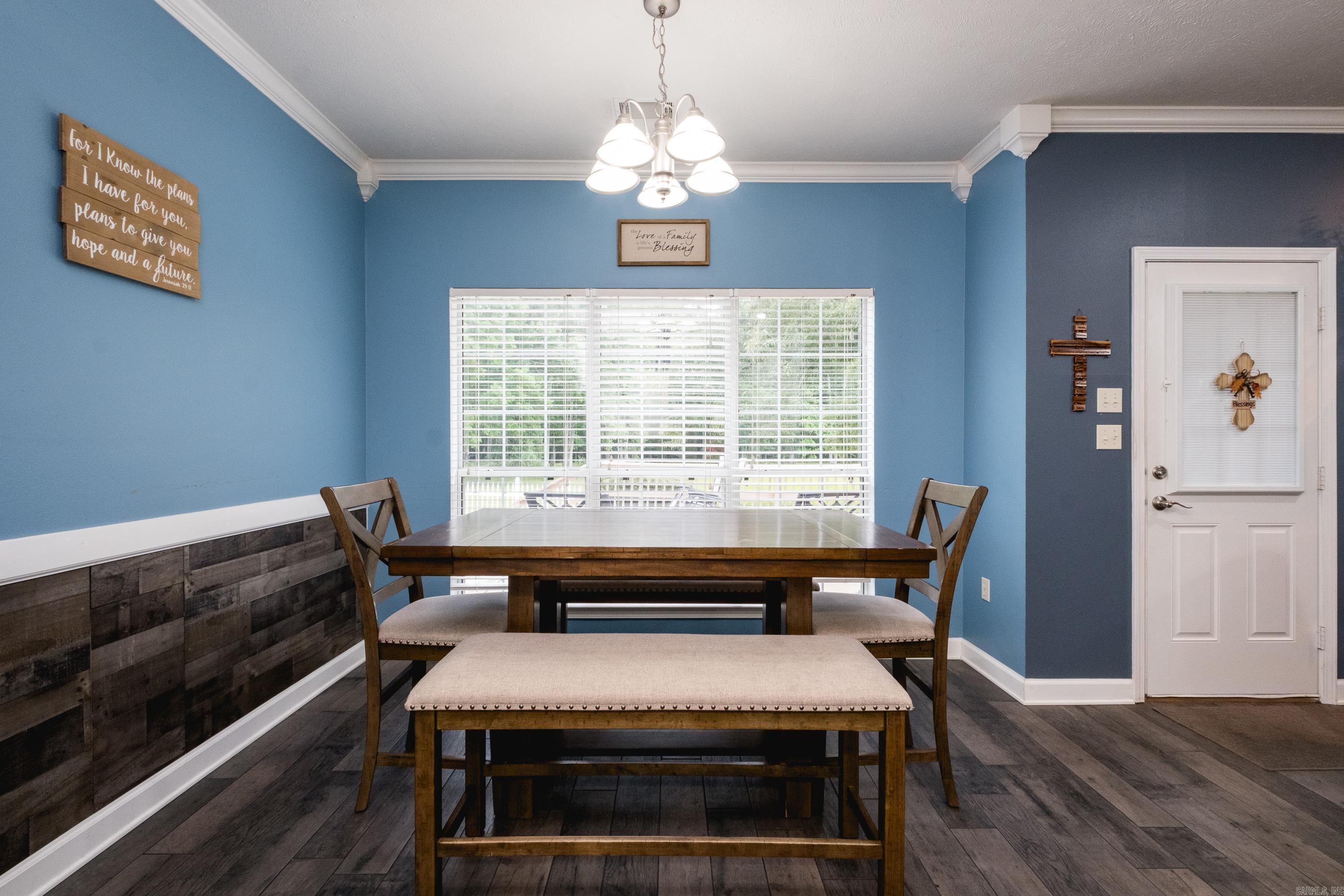 MCKENZIE MEADOW - Residential