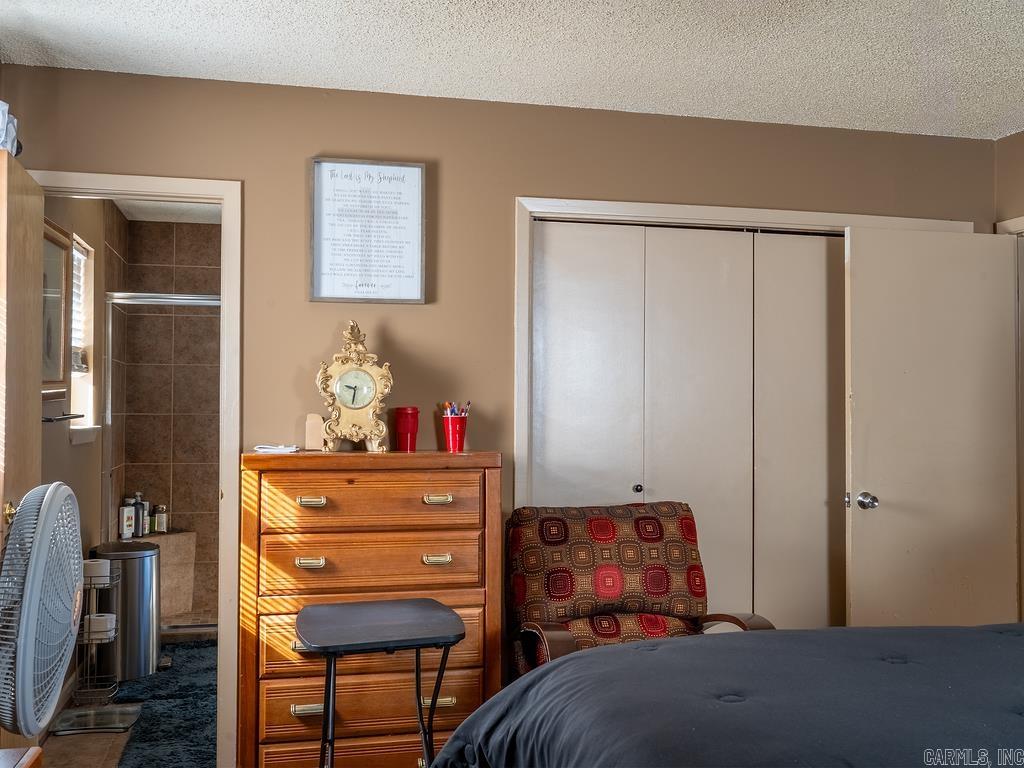 BLOOMFIELD HILLS - Residential