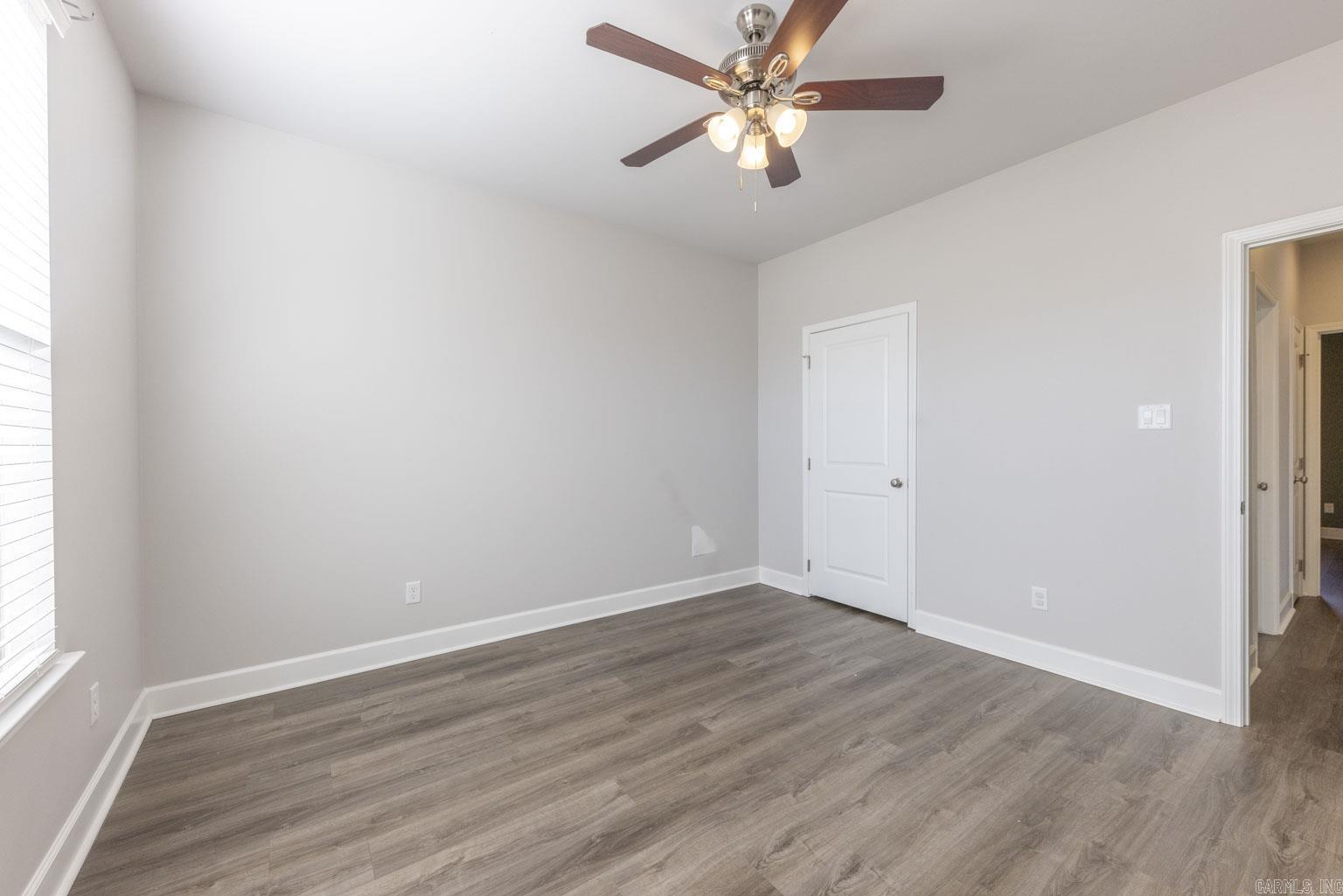 WESTERN WOODS - Residential