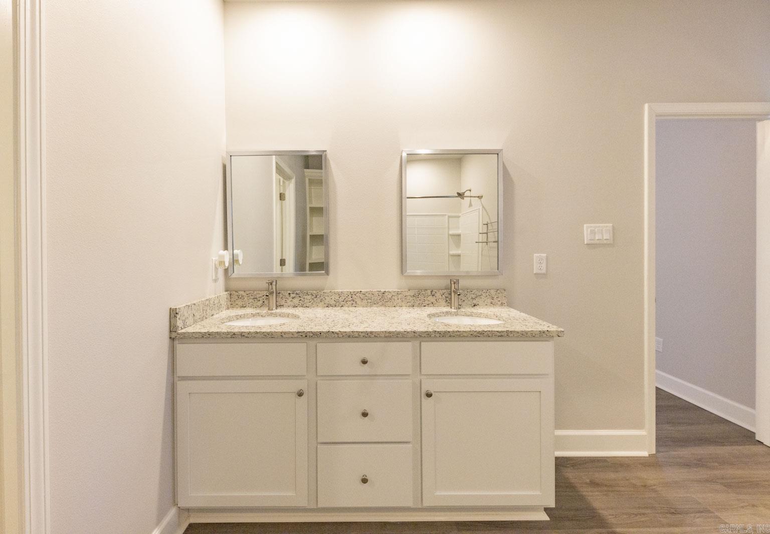 WESTERN WOODS - Residential