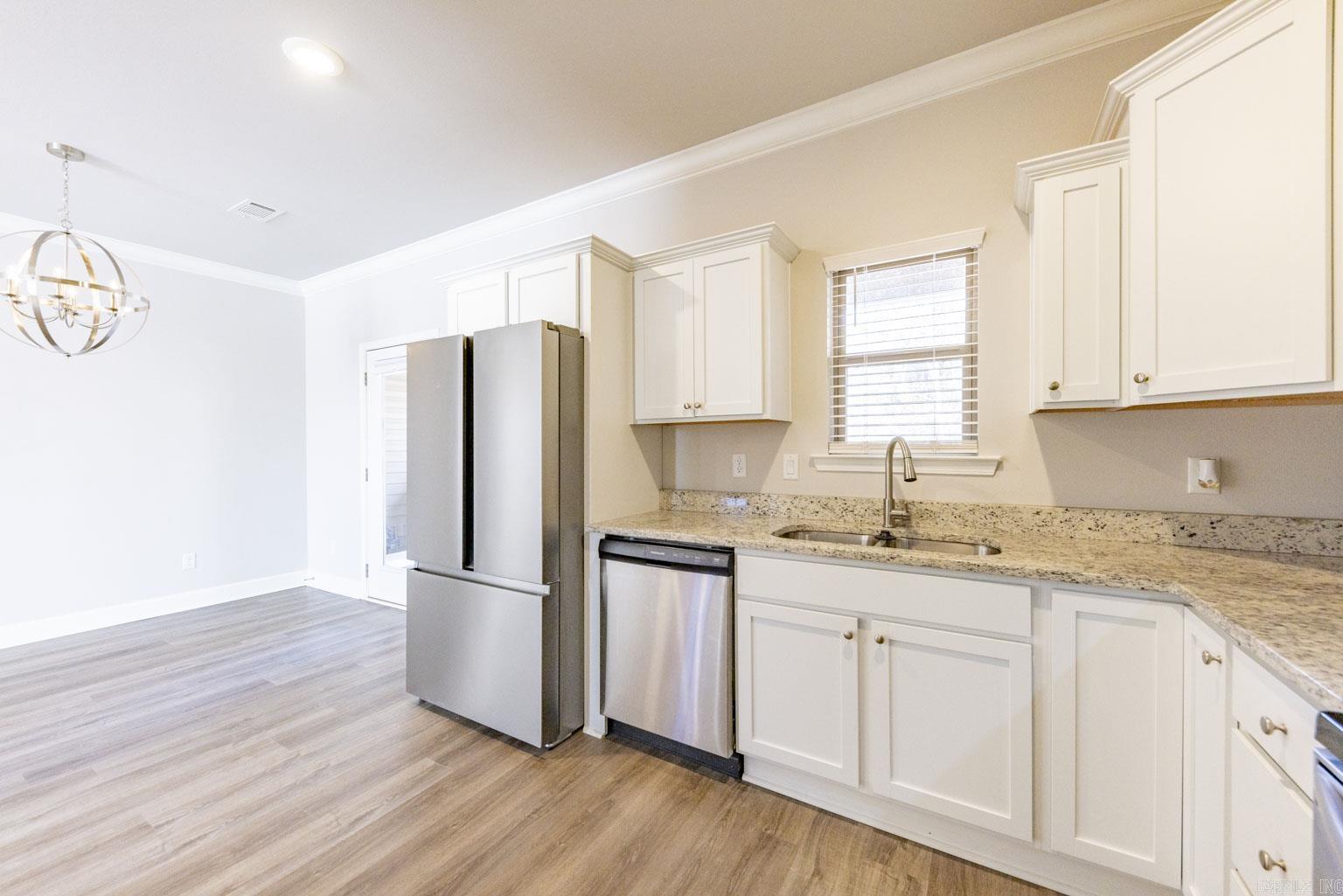 WESTERN WOODS - Residential