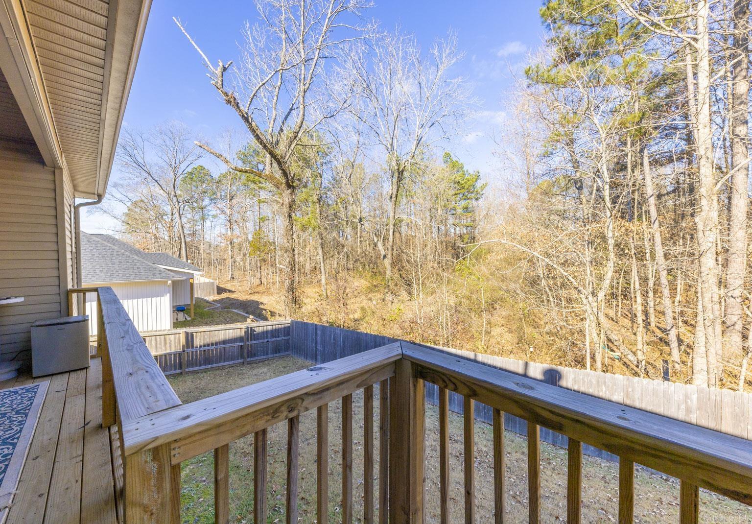 WESTERN WOODS - Residential