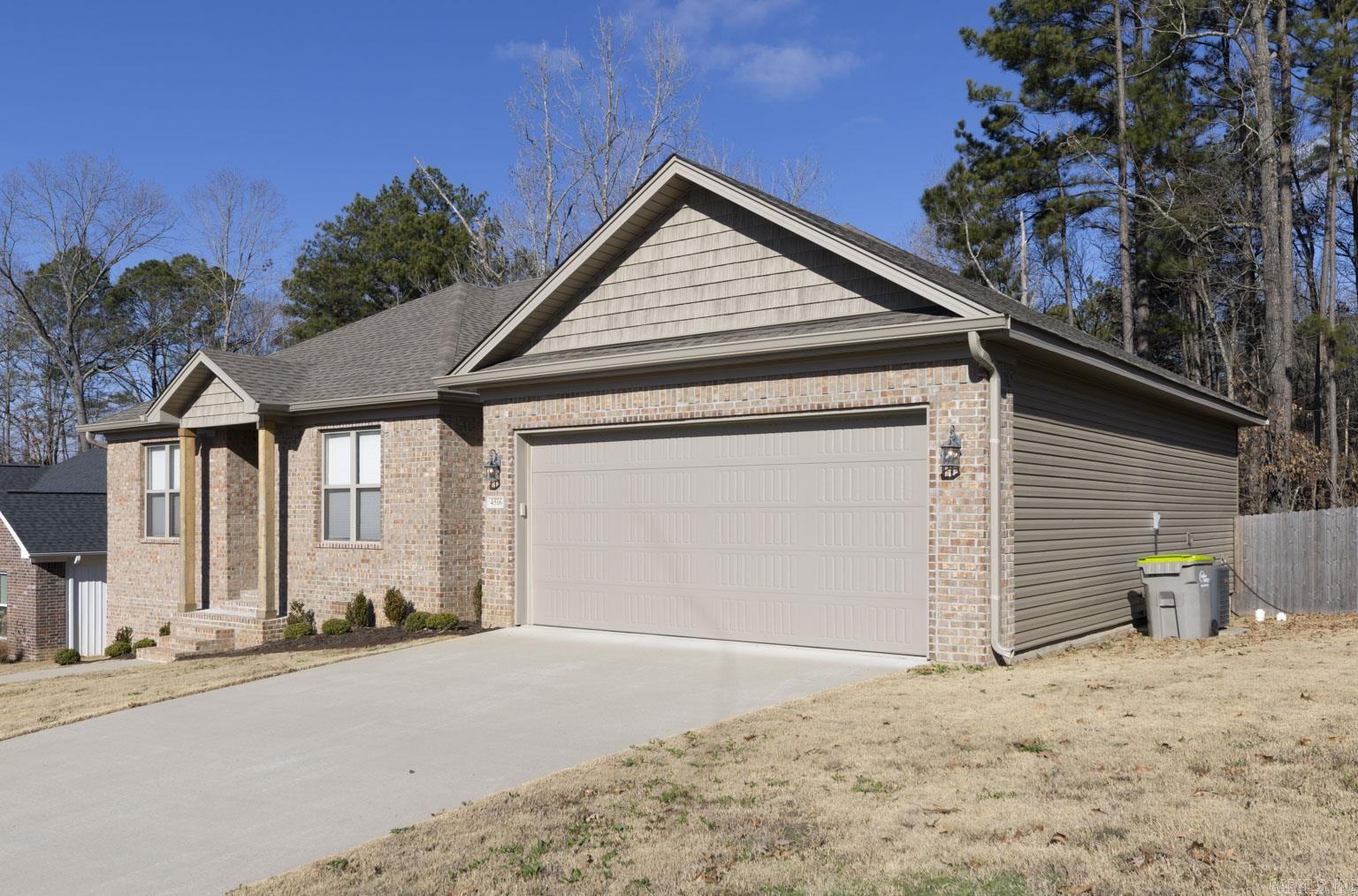 WESTERN WOODS - Residential