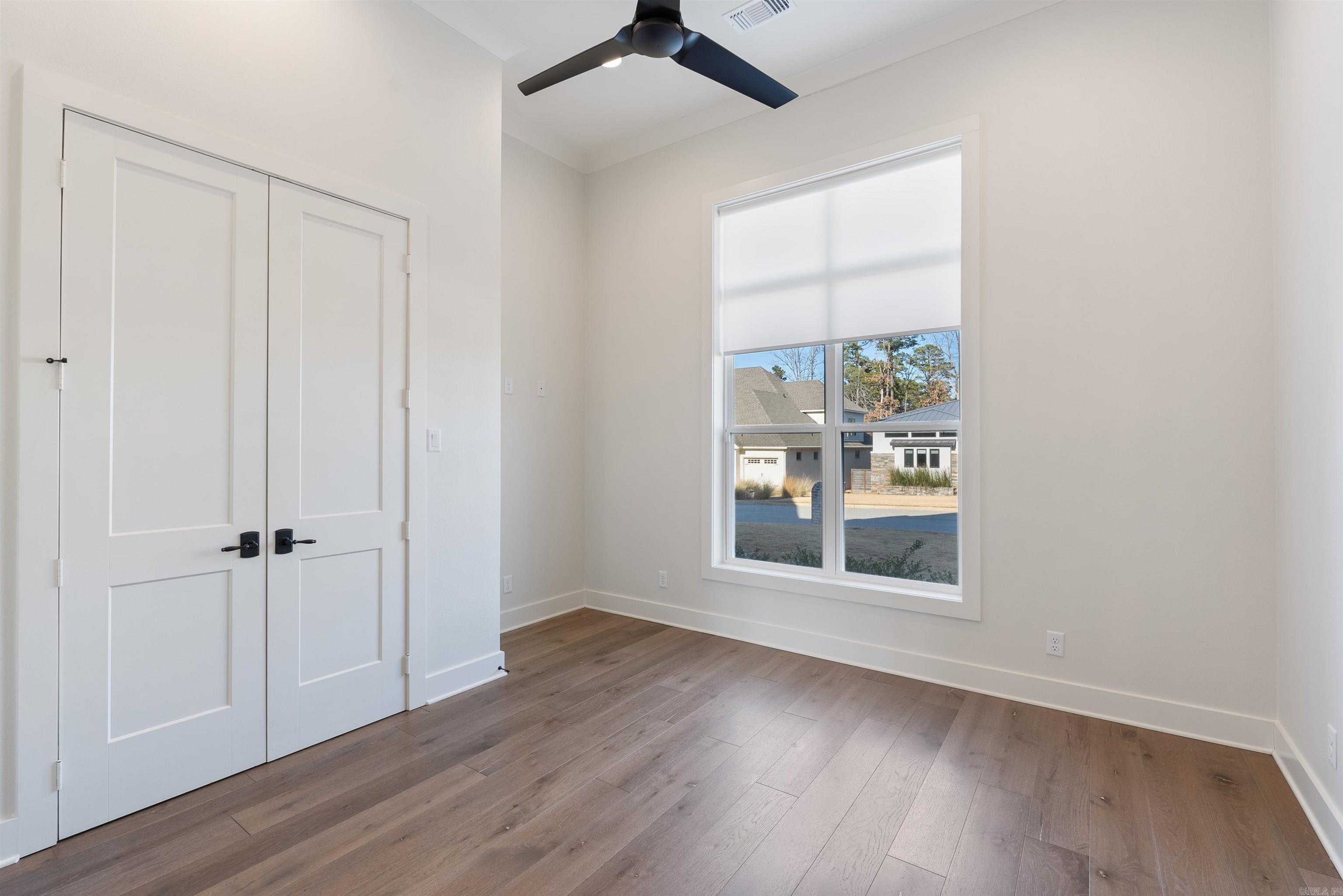 CHENAL VALLEY "ENSBURY PLACE" - Residential