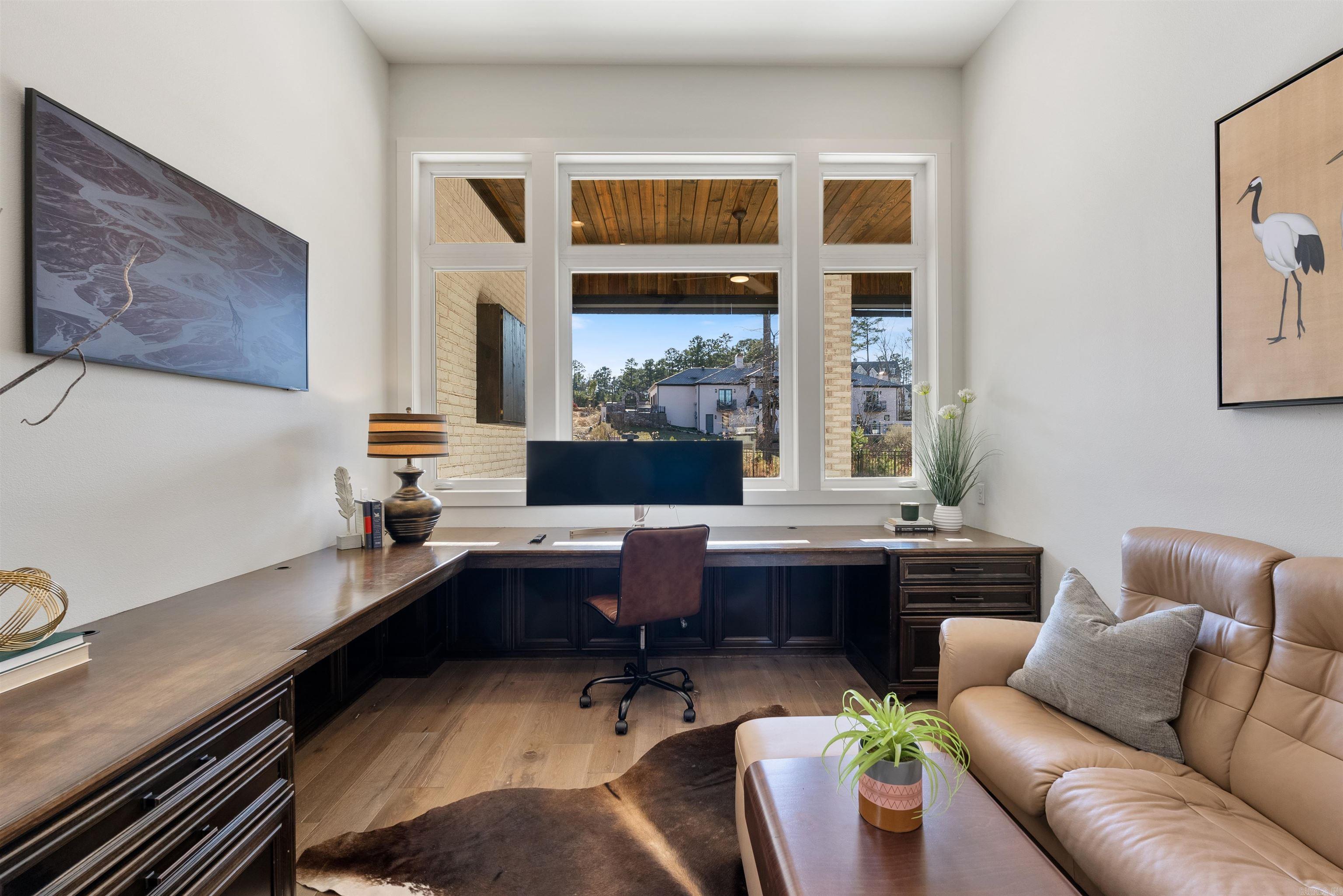 CHENAL VALLEY "ENSBURY PLACE" - Residential