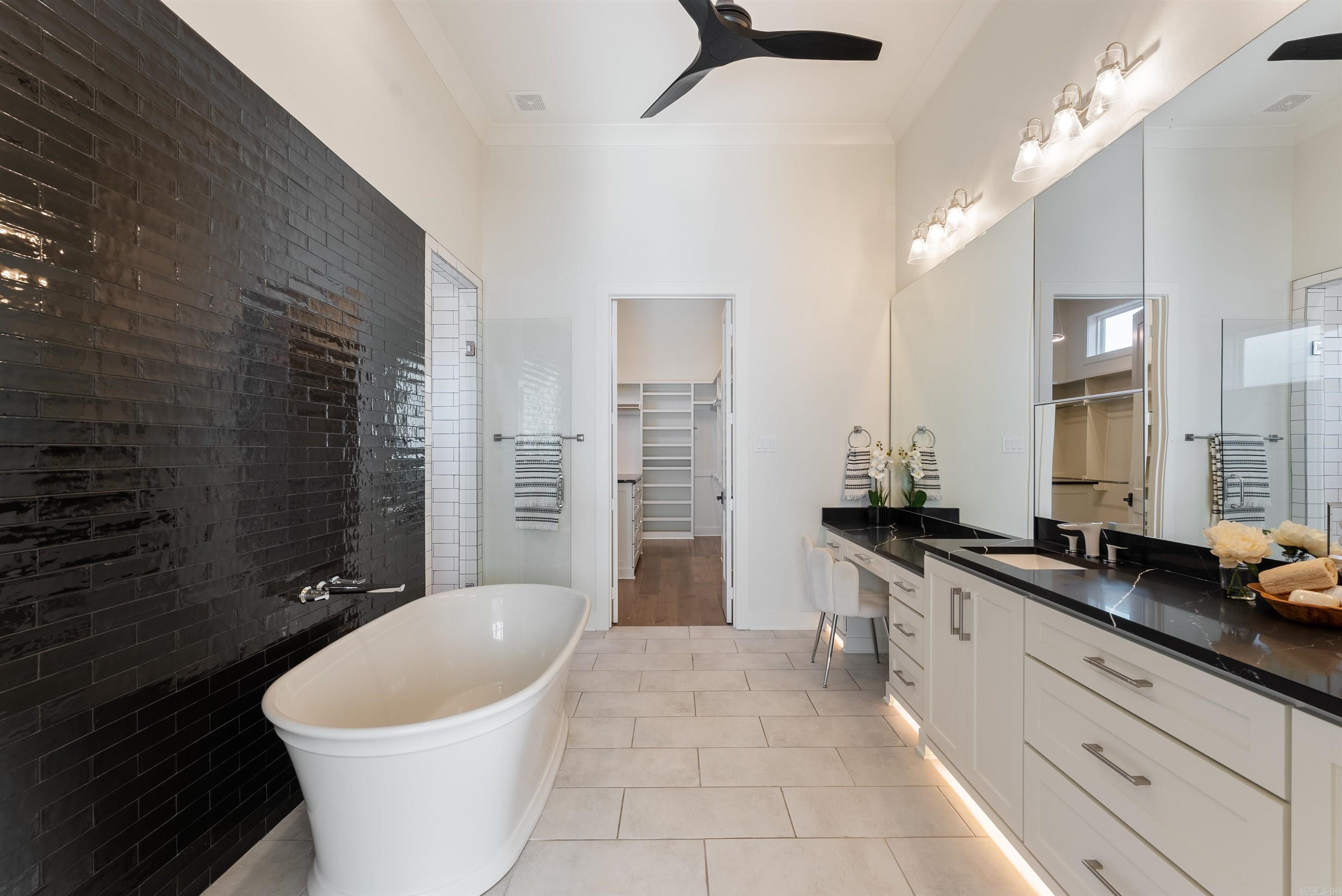 CHENAL VALLEY "ENSBURY PLACE" - Residential