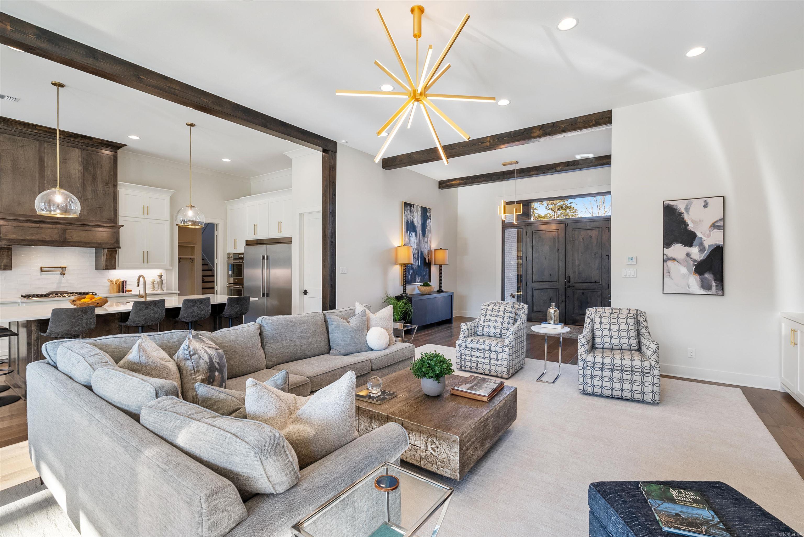 CHENAL VALLEY "ENSBURY PLACE" - Residential