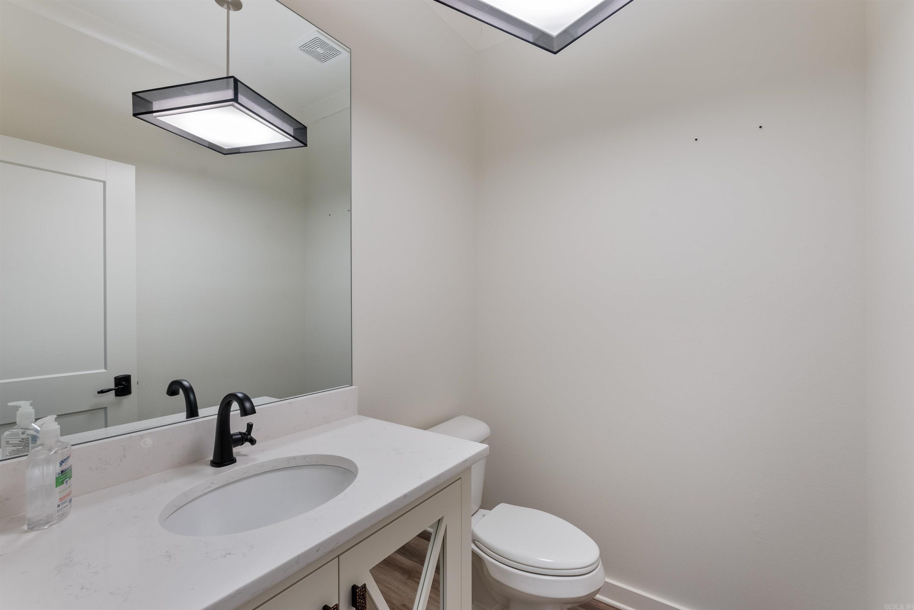 CHENAL VALLEY "ENSBURY PLACE" - Residential