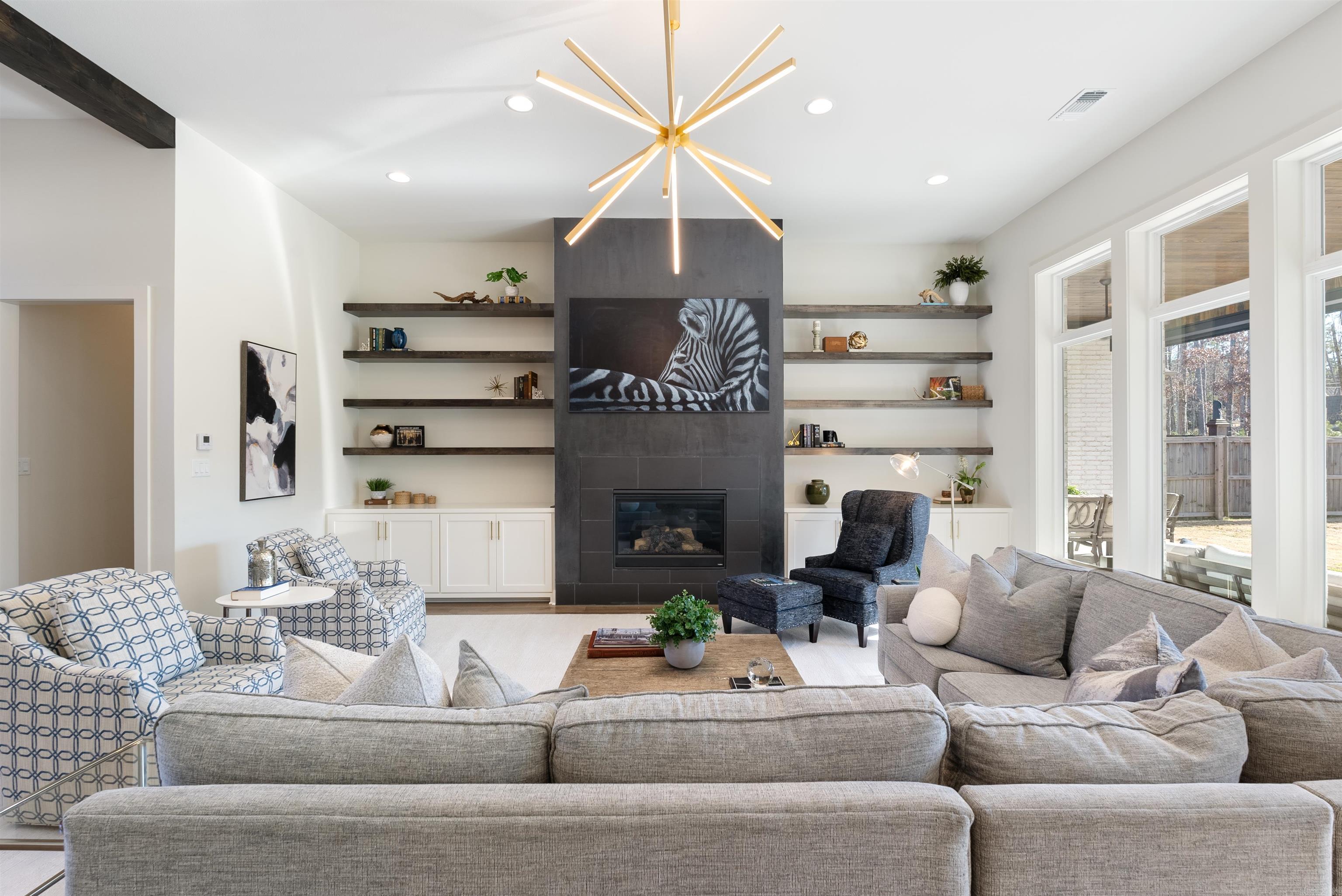 CHENAL VALLEY "ENSBURY PLACE" - Residential