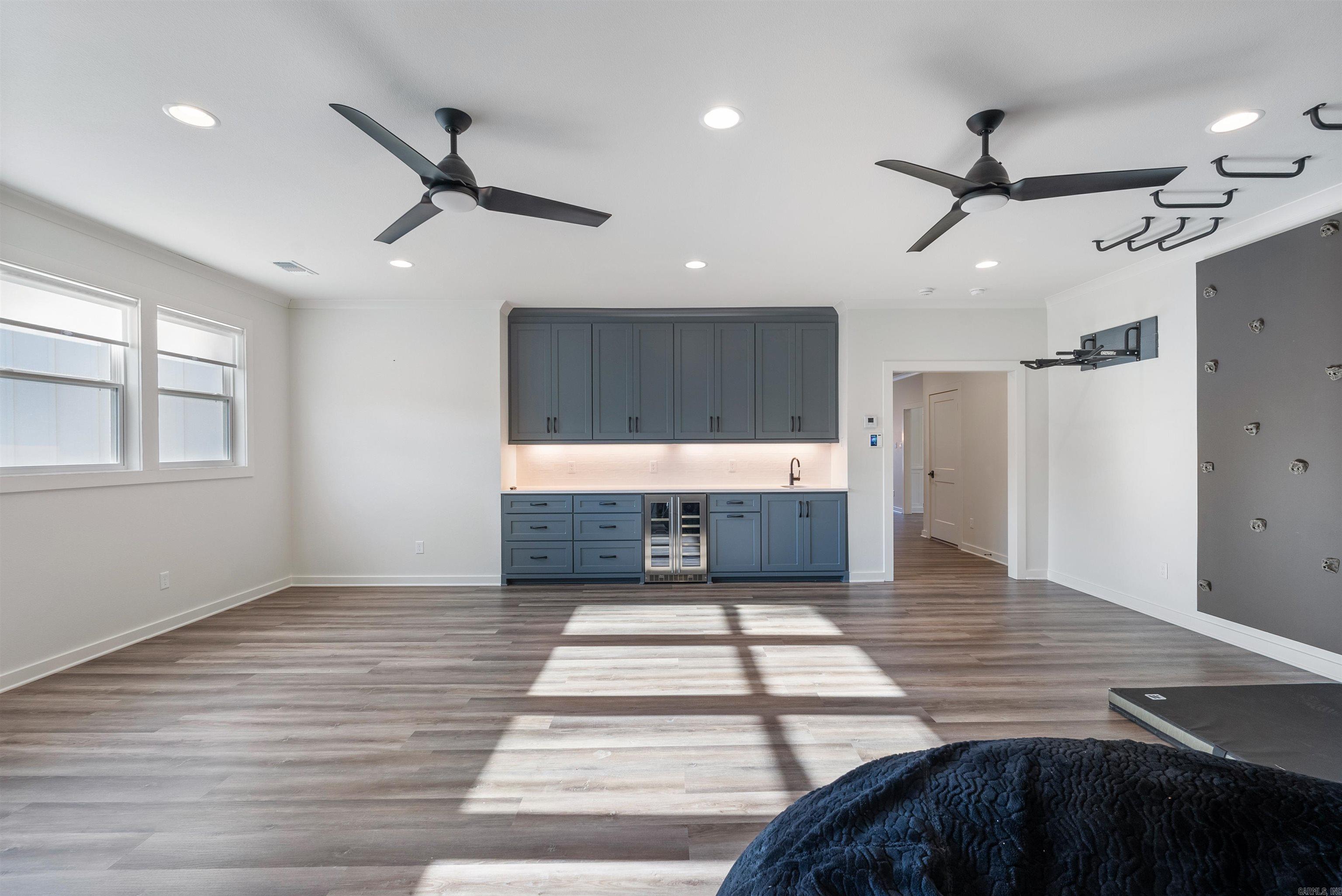 CHENAL VALLEY "ENSBURY PLACE" - Residential