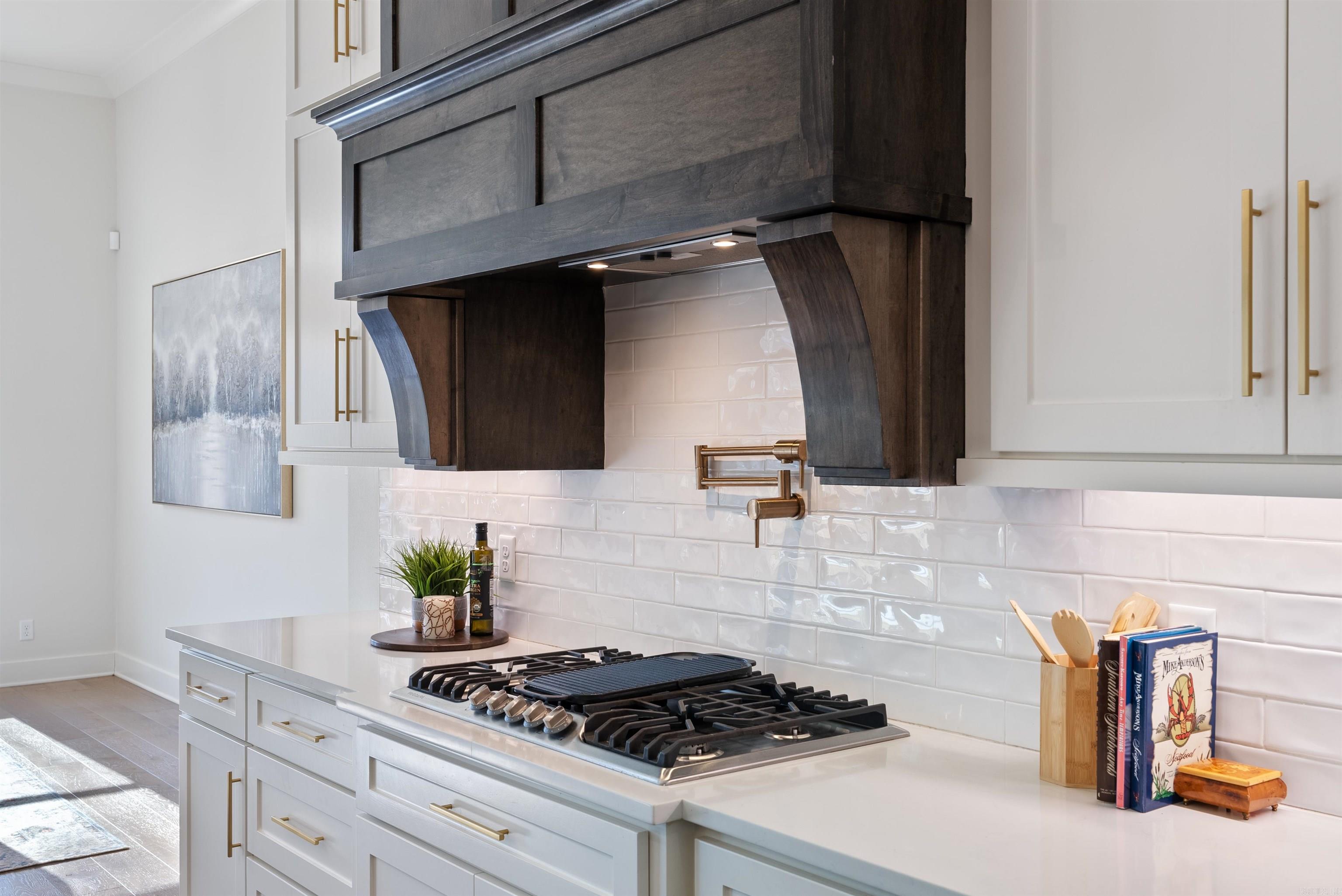 CHENAL VALLEY "ENSBURY PLACE" - Residential