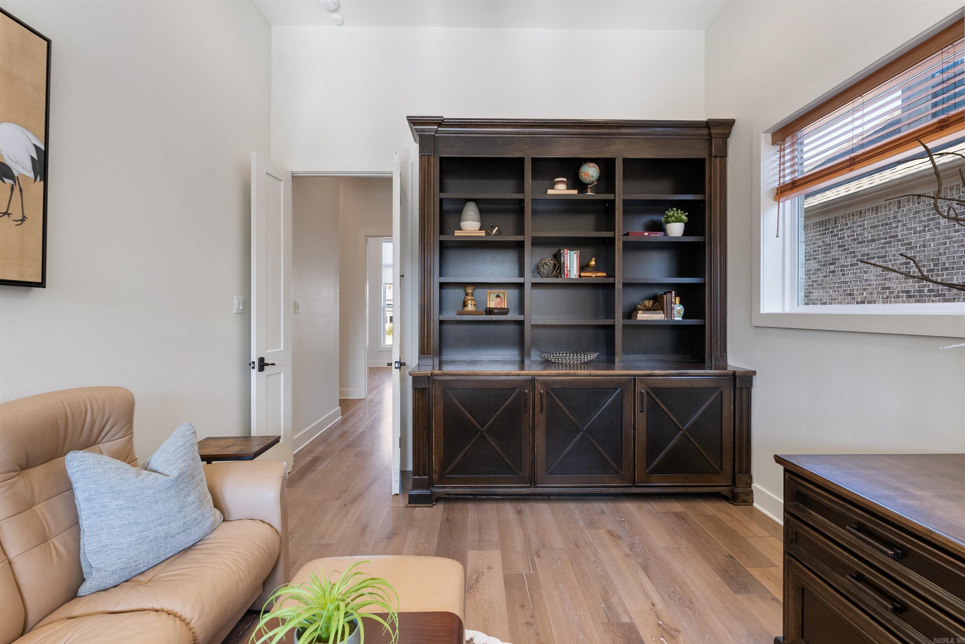 CHENAL VALLEY "ENSBURY PLACE" - Residential