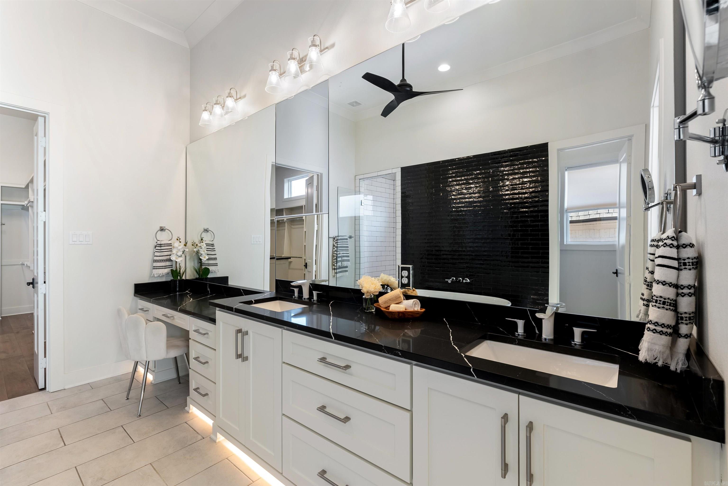 CHENAL VALLEY "ENSBURY PLACE" - Residential