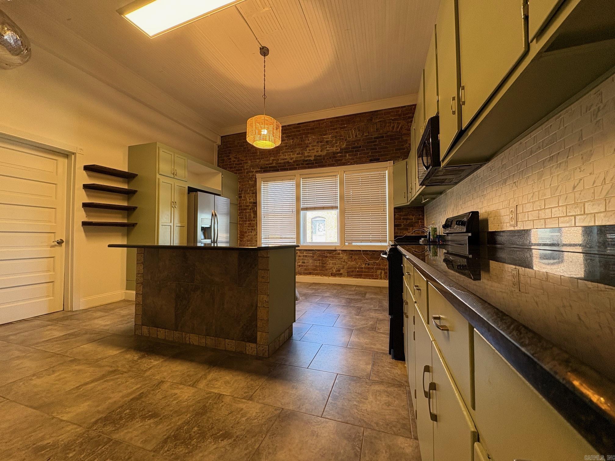 ROBERTSON ADDITION - Residential