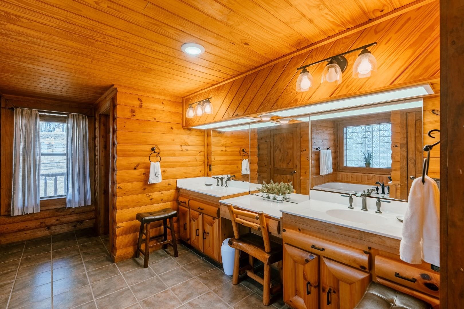 Watersedge Estates - Residential