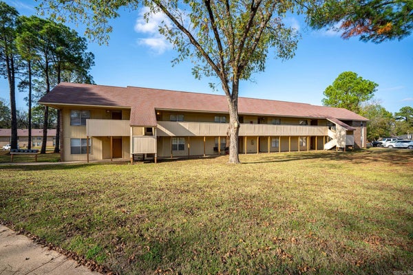 300 W HARDING ST APT 312, MORRILTON, AR 72110 - Image f65e5b447c079b162db01ac50d7fc7c8/3021196171