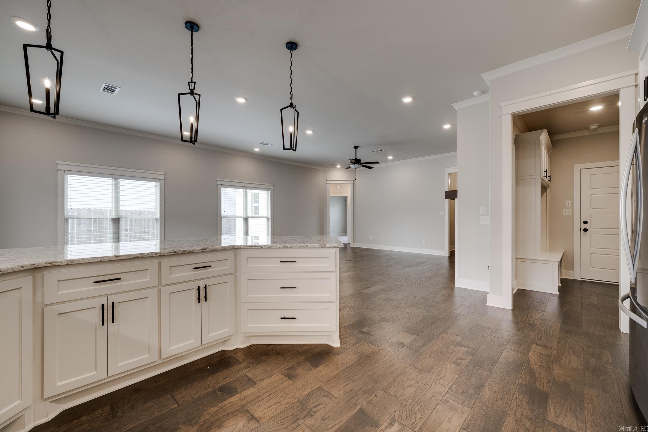 ROBYNMAR - Residential