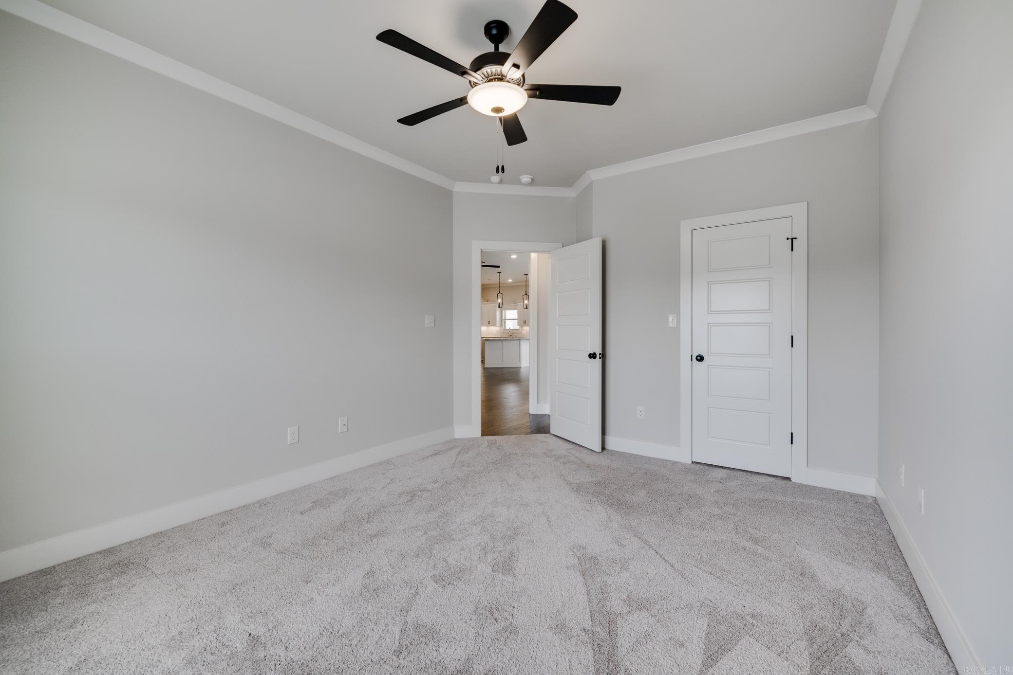 ROBYNMAR - Residential