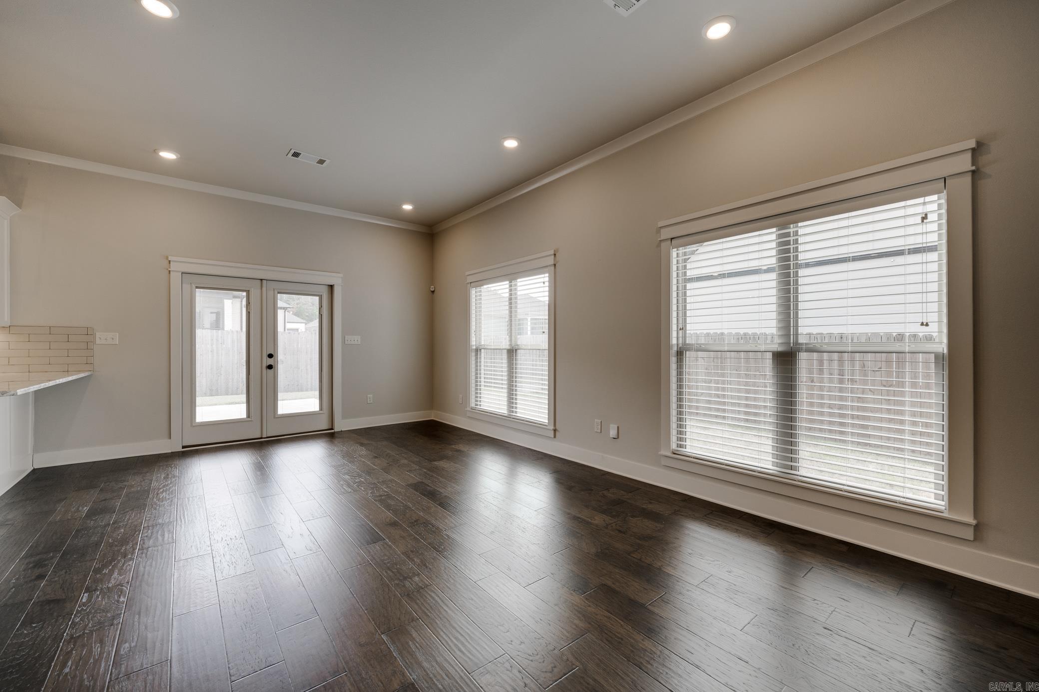 ROBYNMAR - Residential