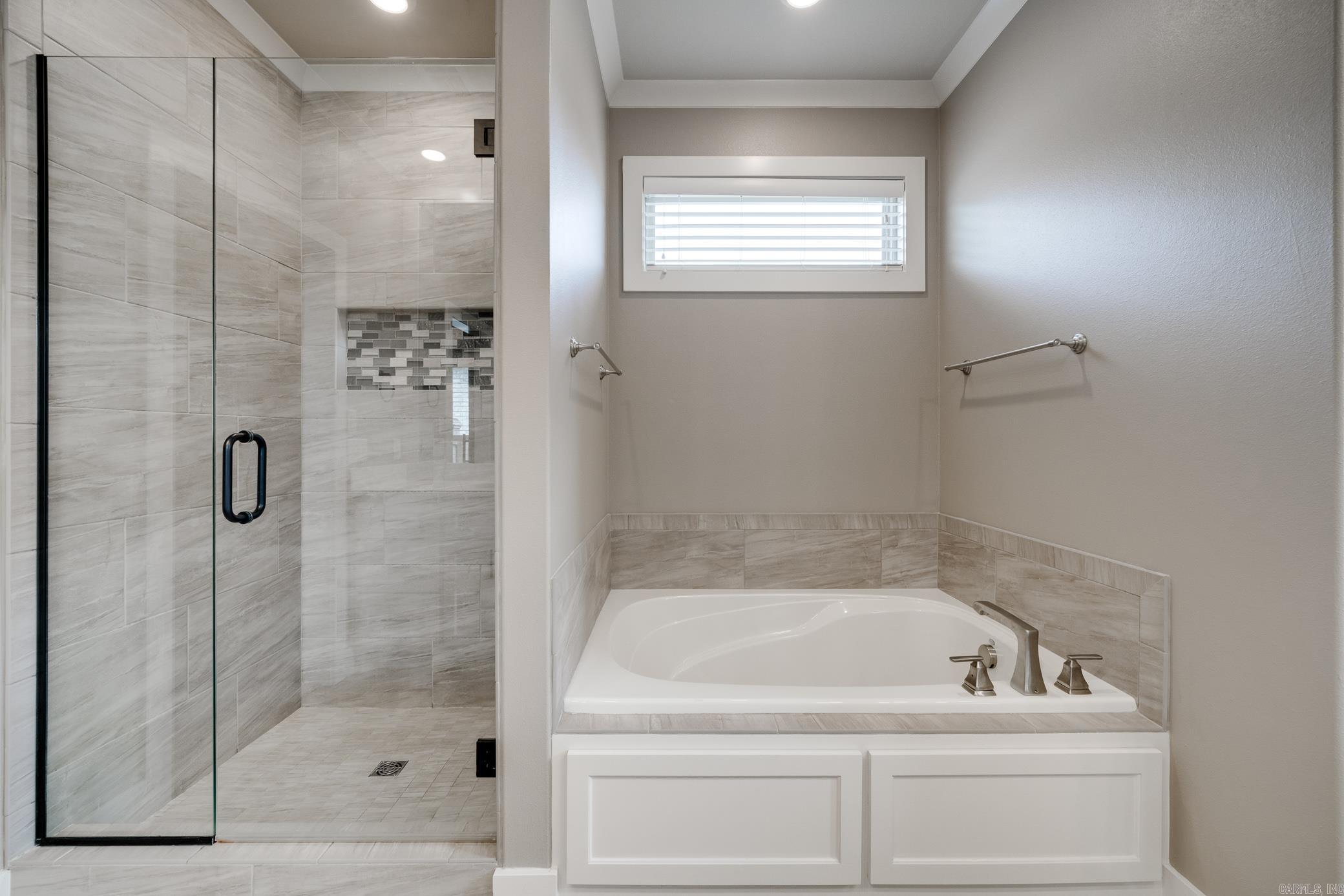 ROBYNMAR - Residential