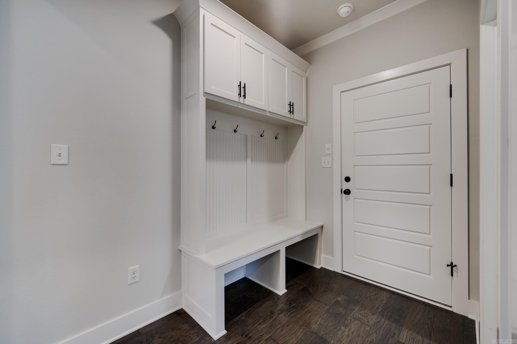 ROBYNMAR - Residential