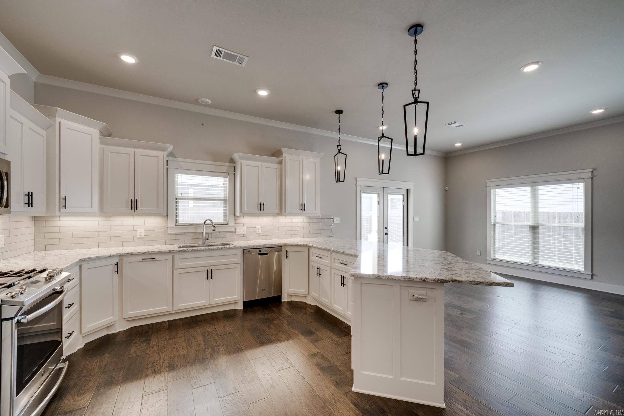 ROBYNMAR - Residential