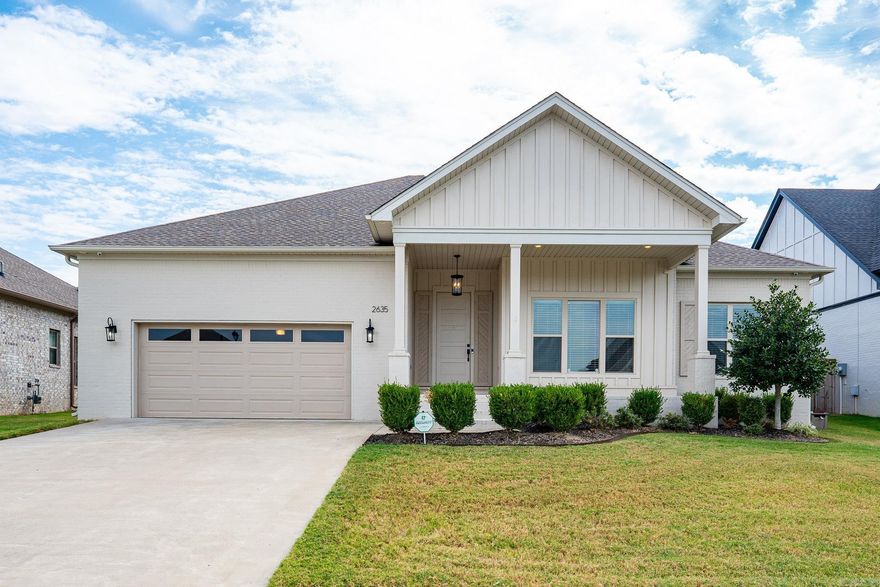 Beautiful move-in ready 3 bed/2 bath energy efficient Robynmar home. The foyer of this wonderful home opens into a gorgeous living room w/custom gas log fireplace. The kitchen boasts granite countertops, stainless steel appliances, refrigerator conveys, large island w/room for ample seating, great storage, pantry & large dining area. The large primary suite features a stained wood barn door, oversized walk-in closet, tons of countertop & cabinet space, double sinks, soaker tub, & custom tiled shower. Guest rooms have nice sized closets & share a beautiful hall bath w/tiled shower/tub combo. Large laundry room w/extra cabinetry & countertop area for folding. Mudroom w/built-in cubbies & storage. Covered back patio area w/ceiling fan & additional uncovered patio space in a fully fenced backyard. Oversized 2 car garage w/storage area, fully floored attic space, covered front porch, nice front & landscaping.