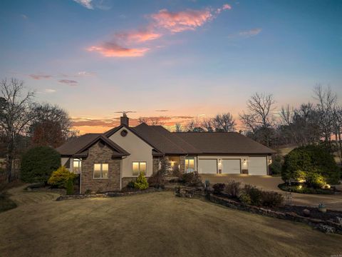 Photo of 2 Alcazaba Lane, Hot Springs Village, AR 71909 (MLS # 25049205)