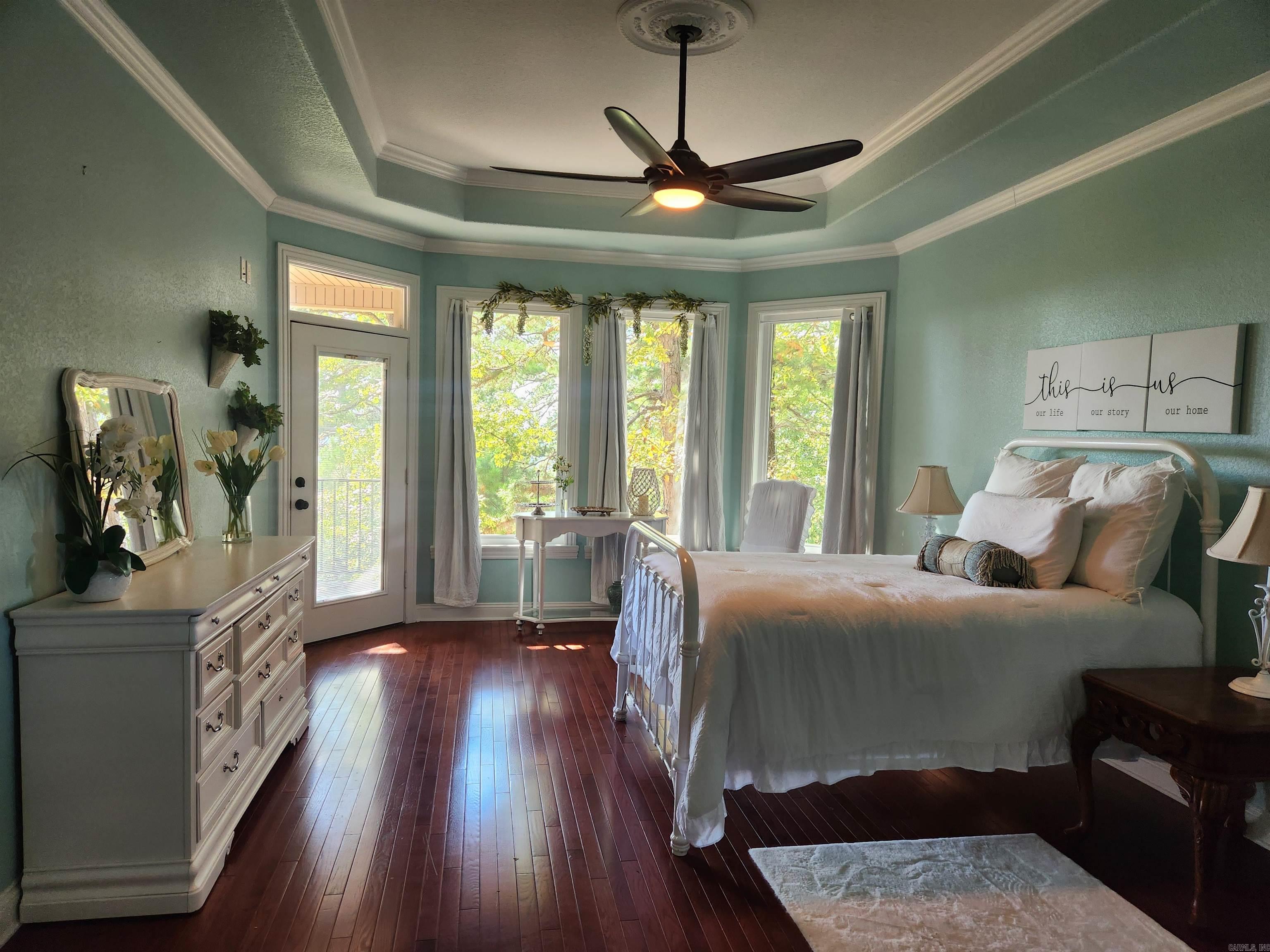 EL PELO - Residential