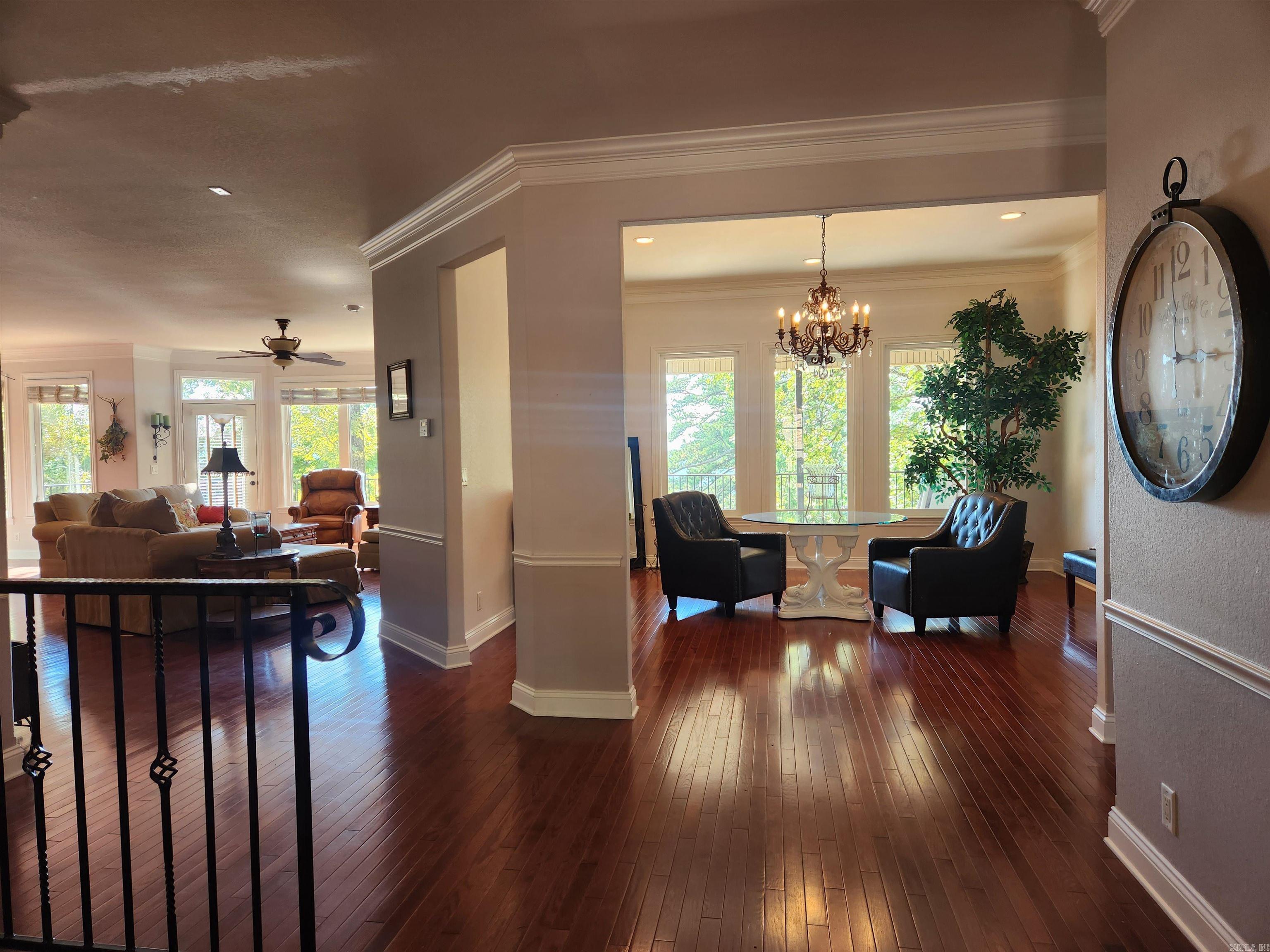 EL PELO - Residential