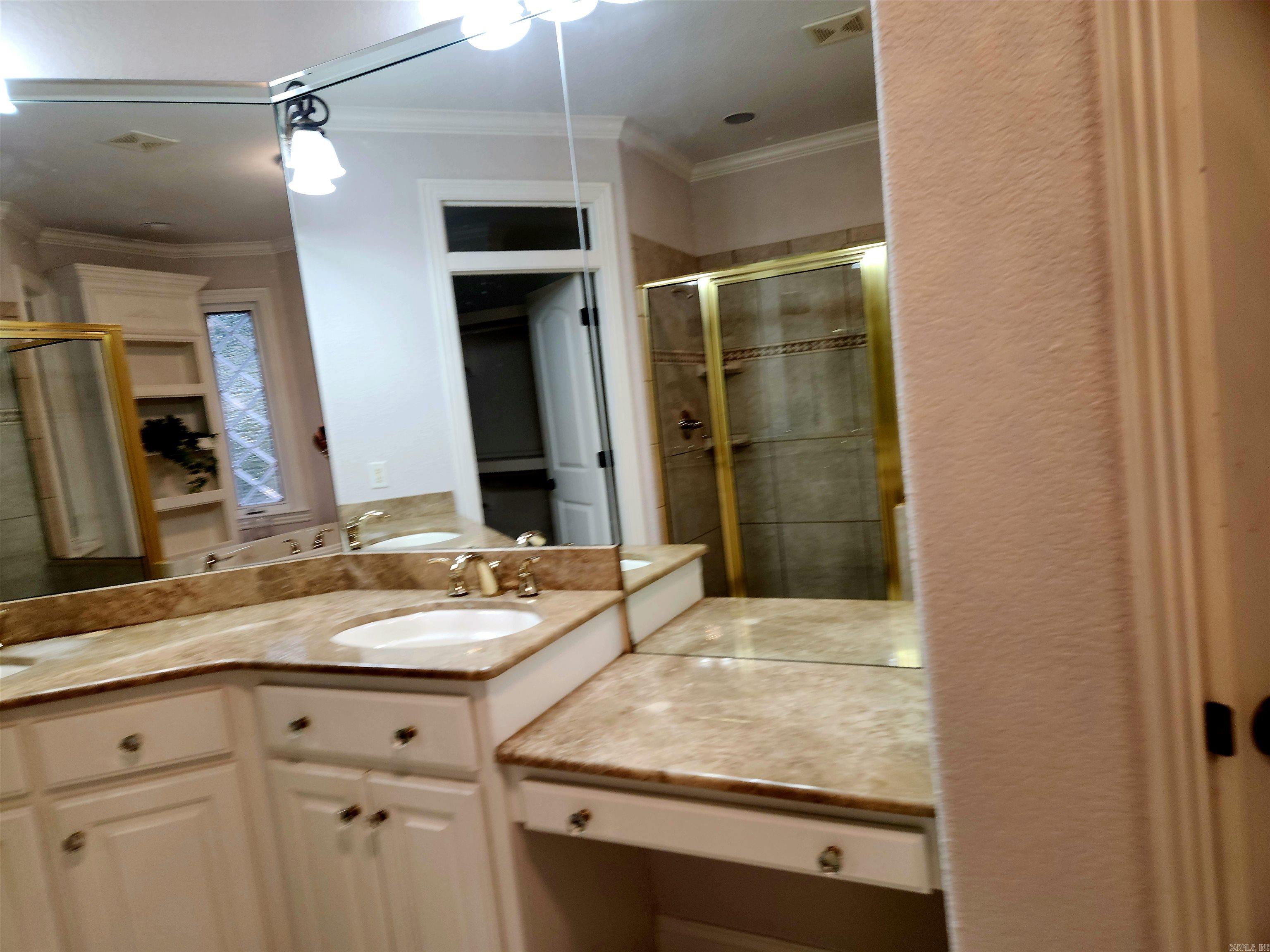 EL PELO - Residential