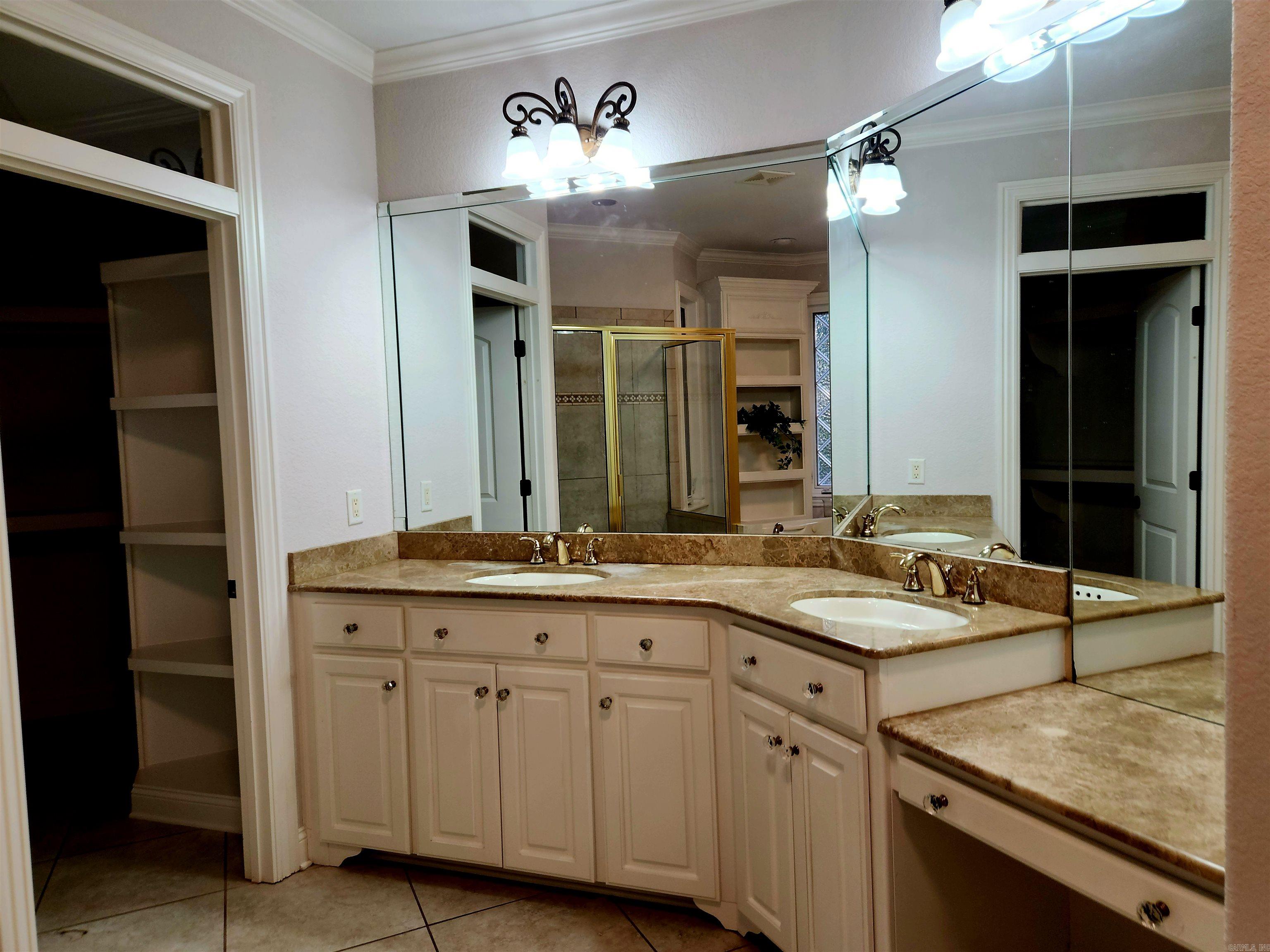 EL PELO - Residential