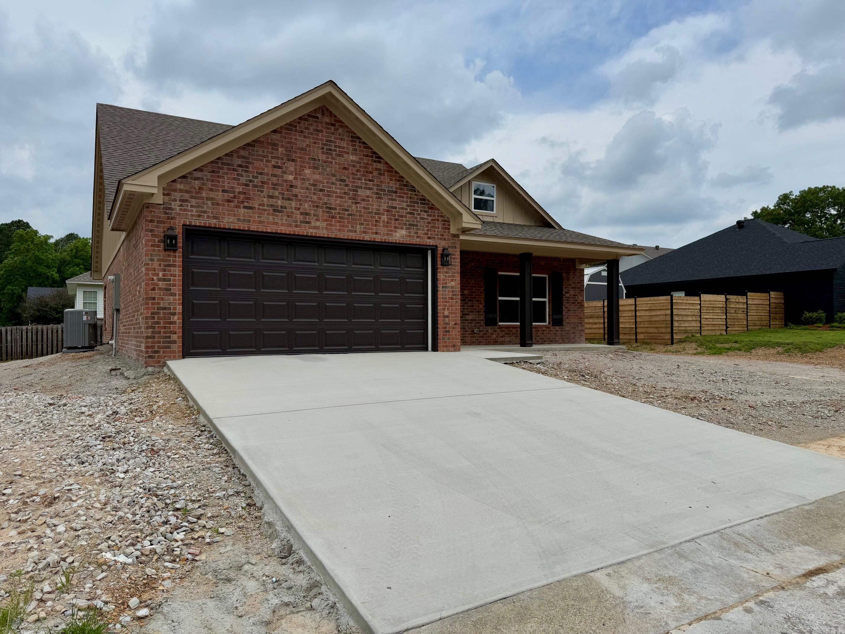 FOX RUN - Residential