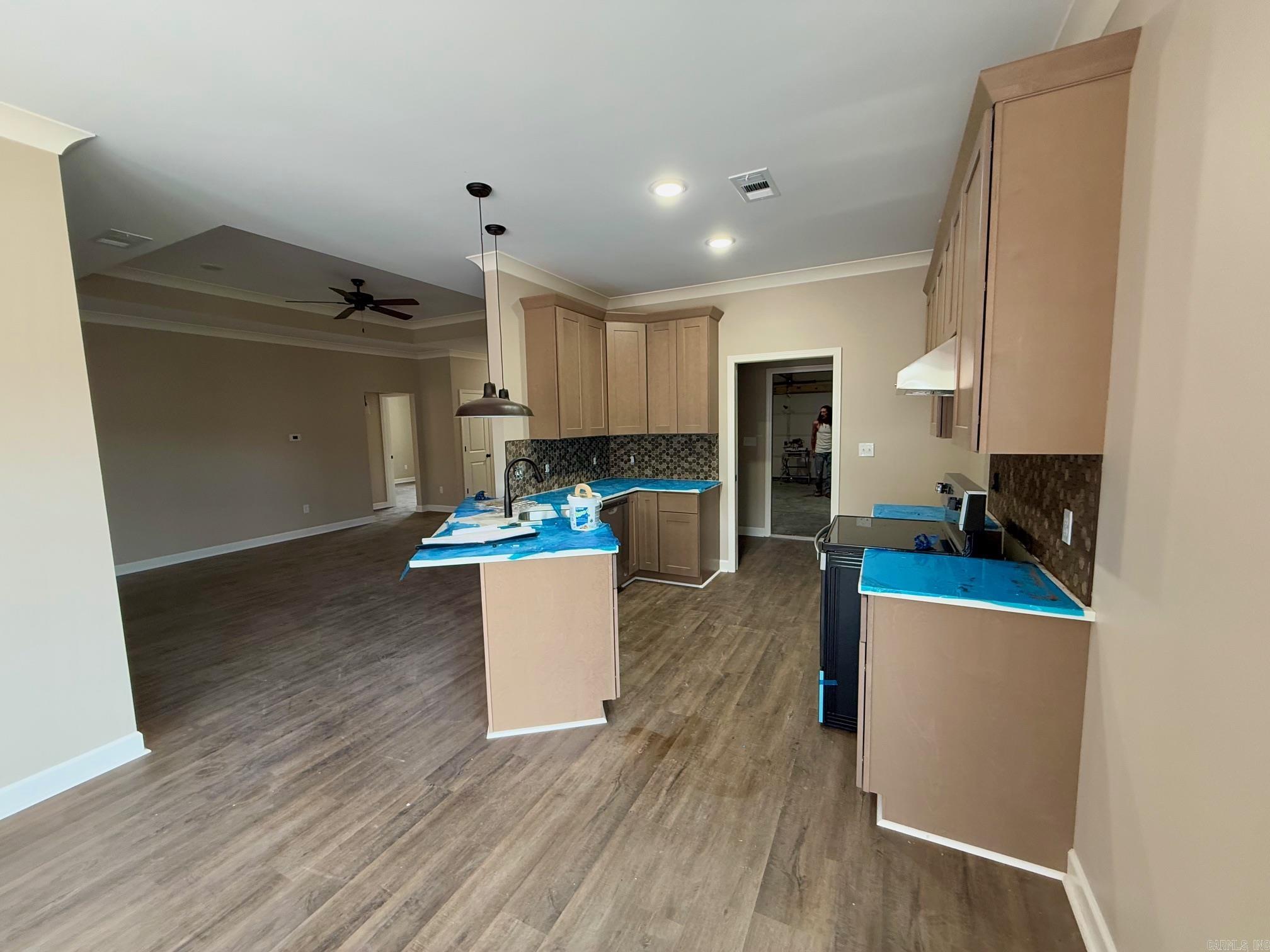 FOX RUN - Residential