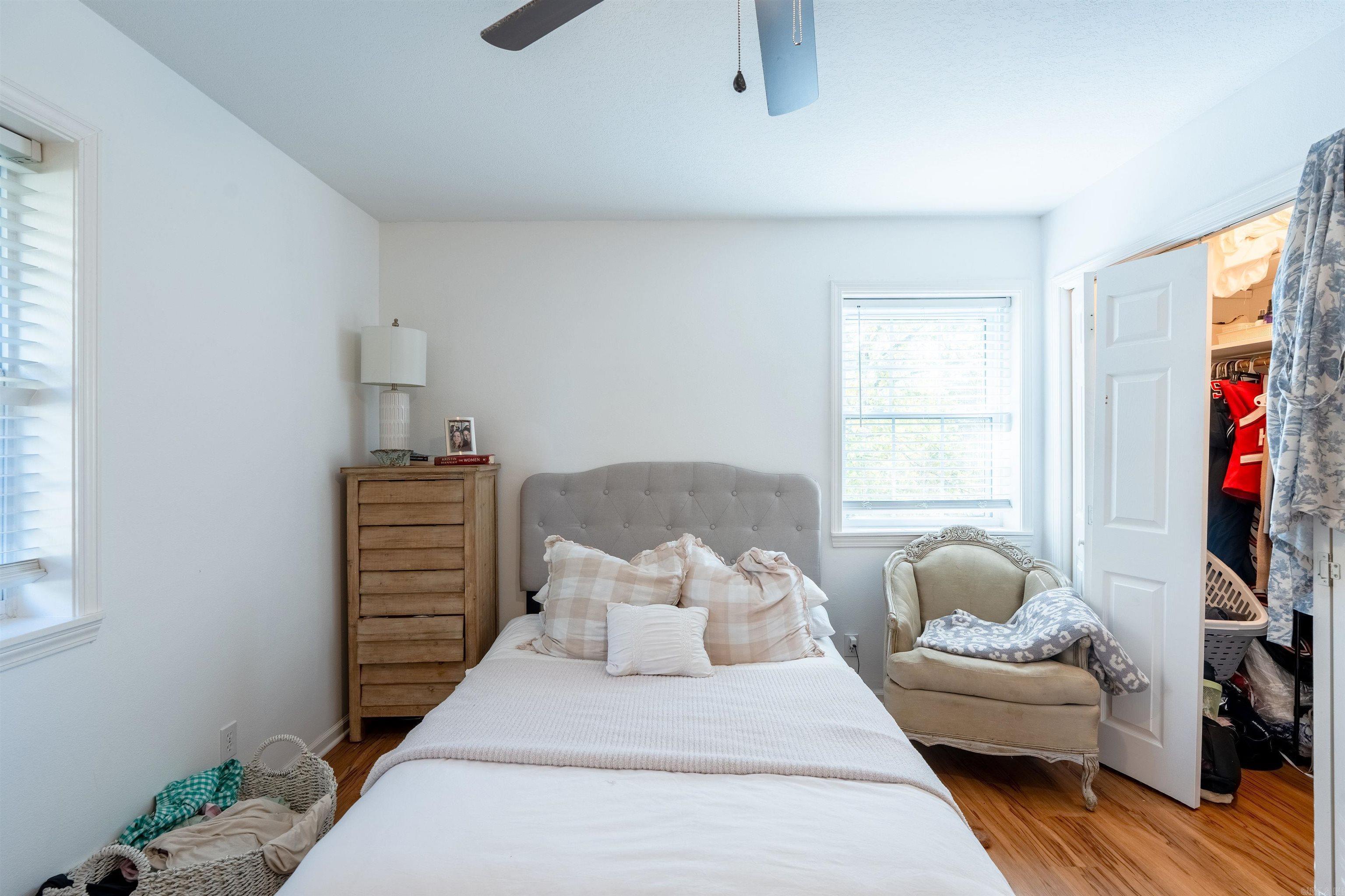 CRESTWOOD - Residential