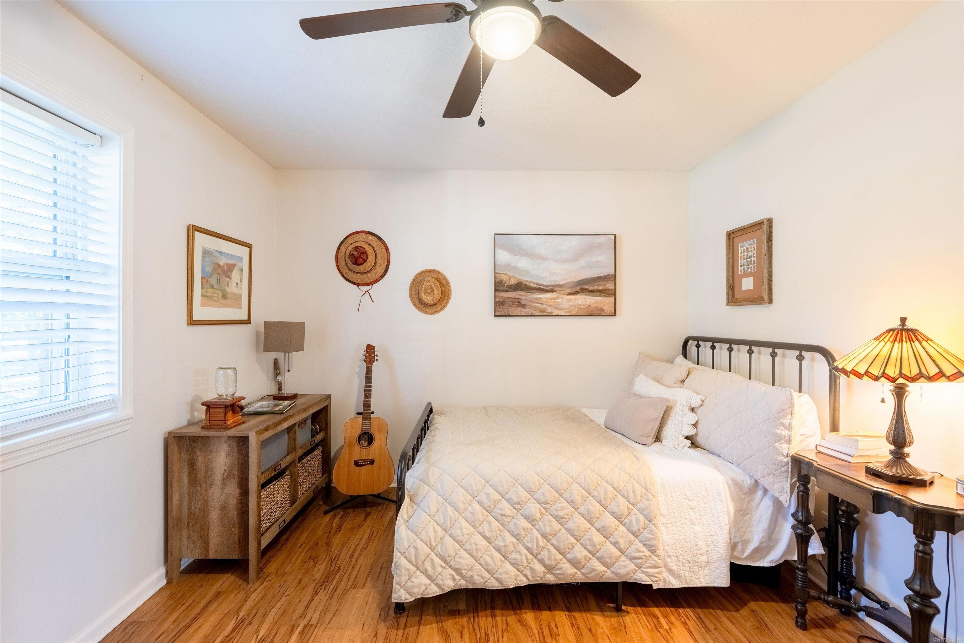 CRESTWOOD - Residential