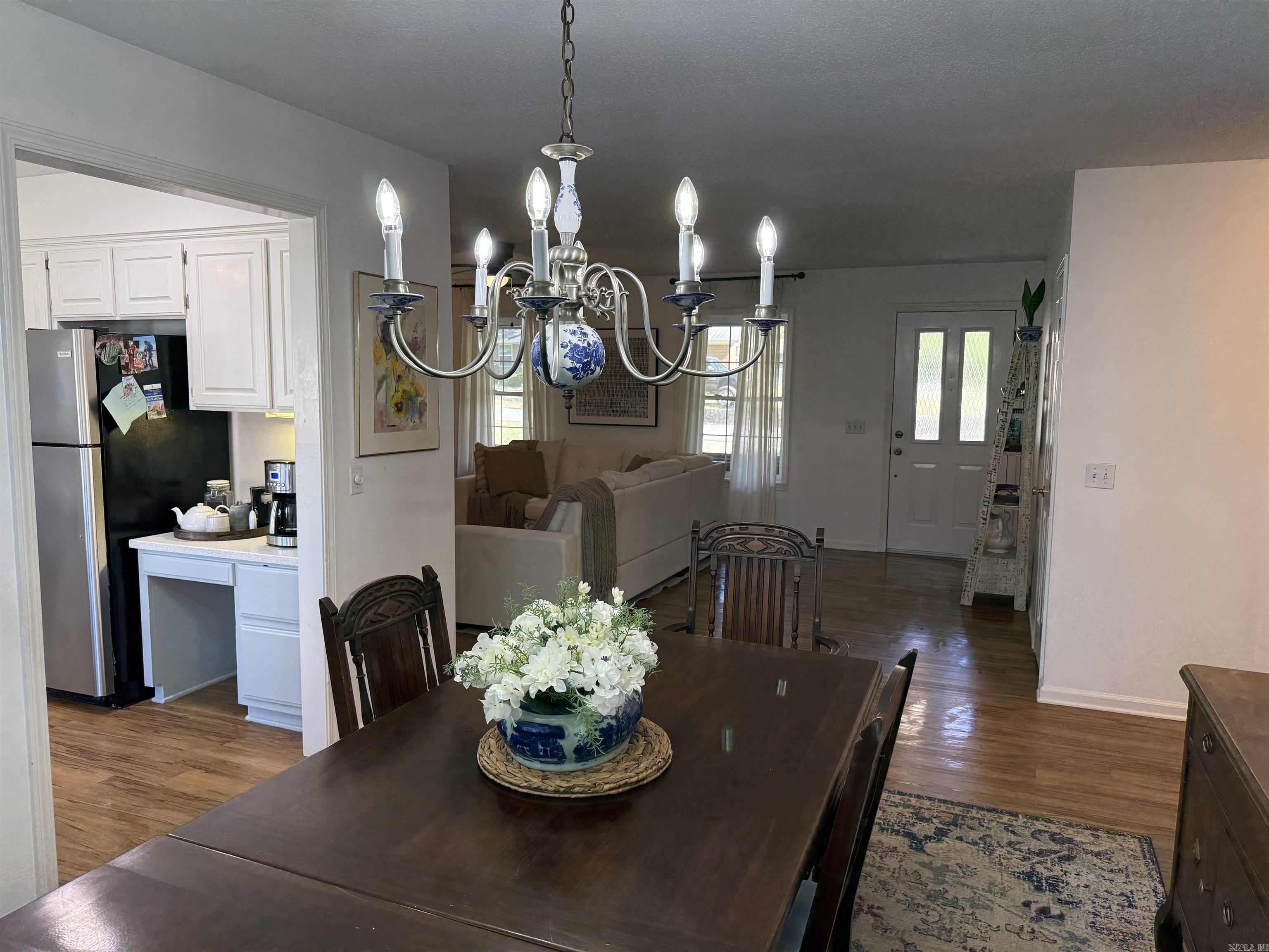 CRESTWOOD - Residential