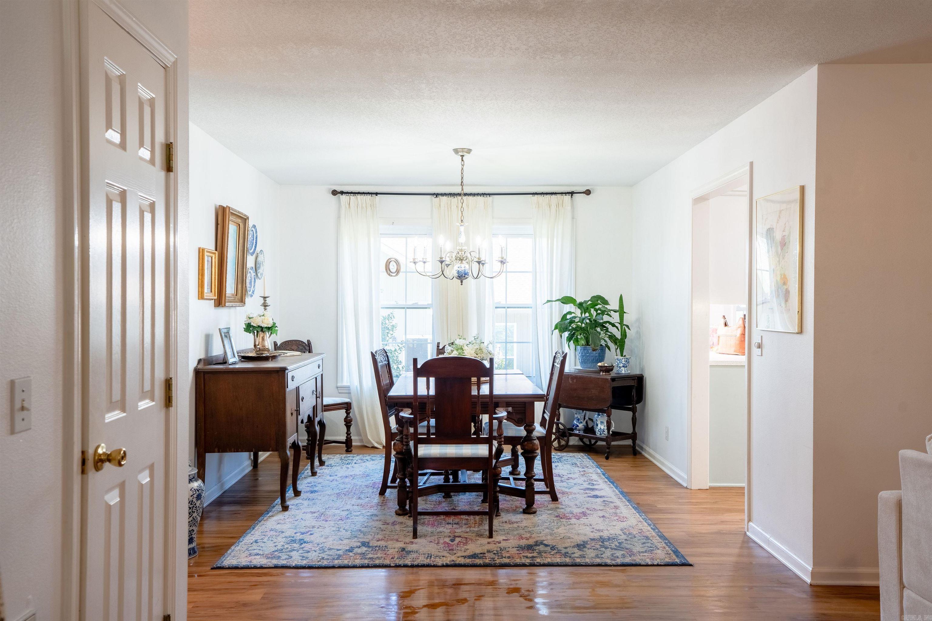 CRESTWOOD - Residential