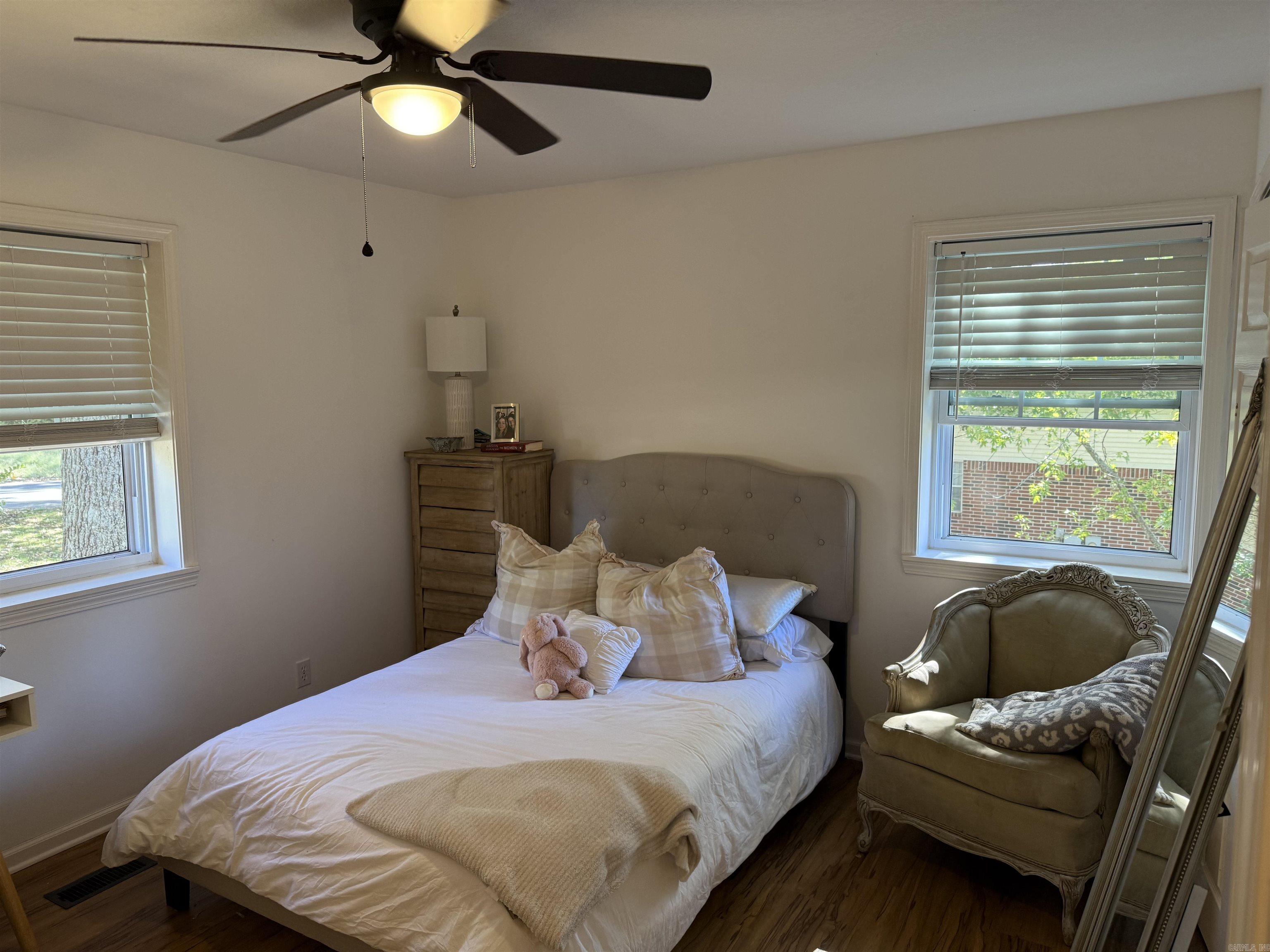 CRESTWOOD - Residential