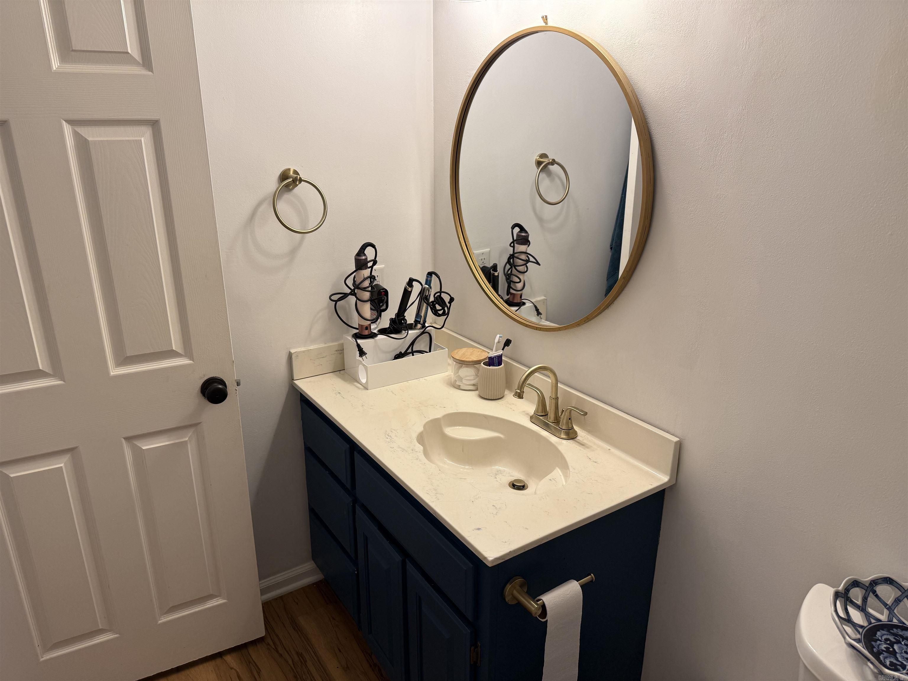 CRESTWOOD - Residential