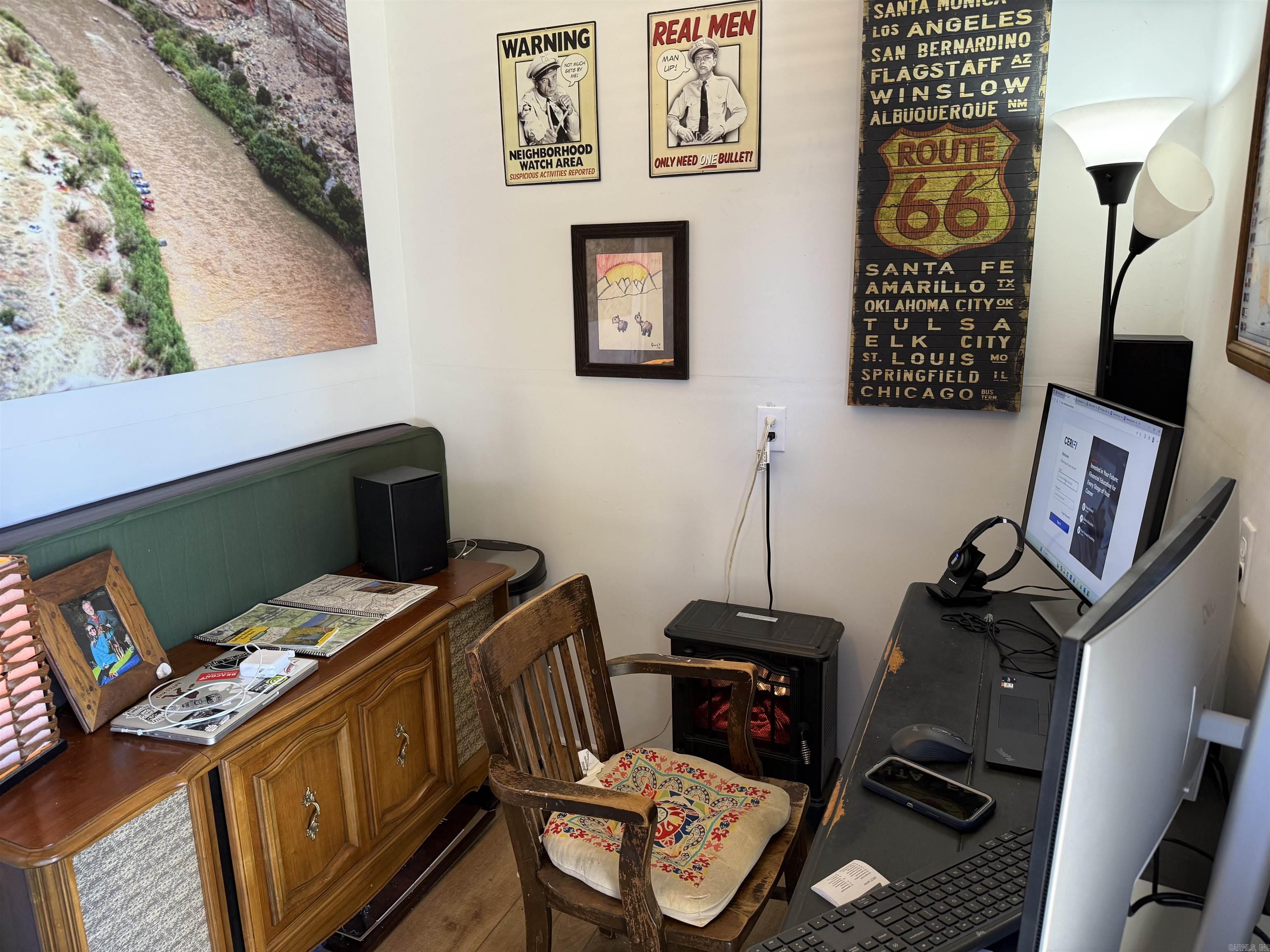 CRESTWOOD - Residential