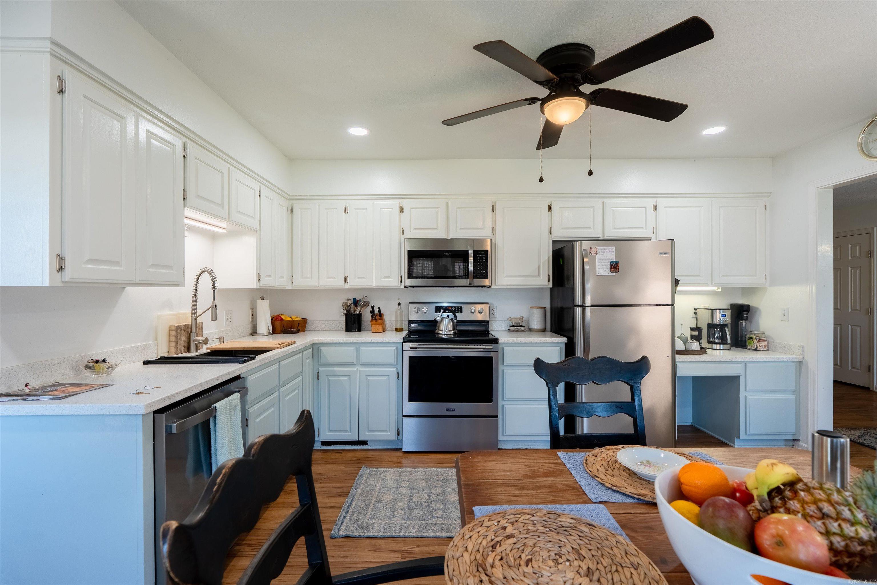 CRESTWOOD - Residential